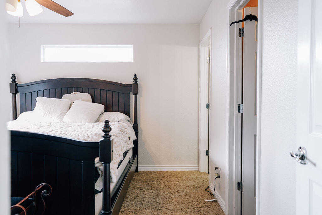 SHADOW CANYON - Residential