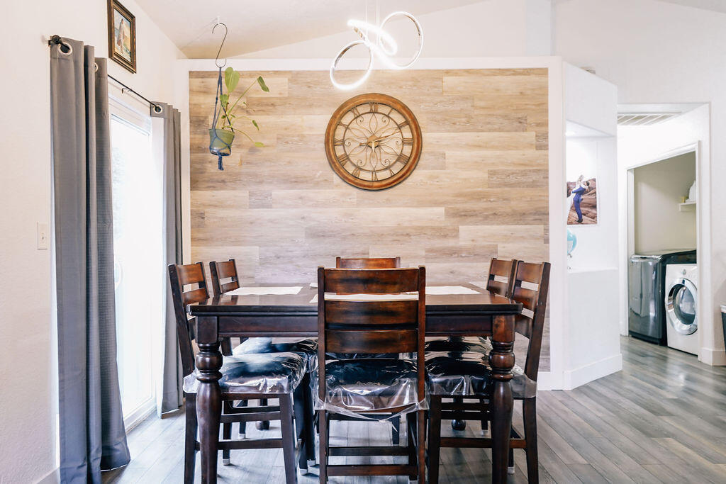 SHADOW CANYON - Residential