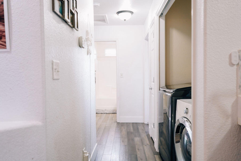 SHADOW CANYON - Residential