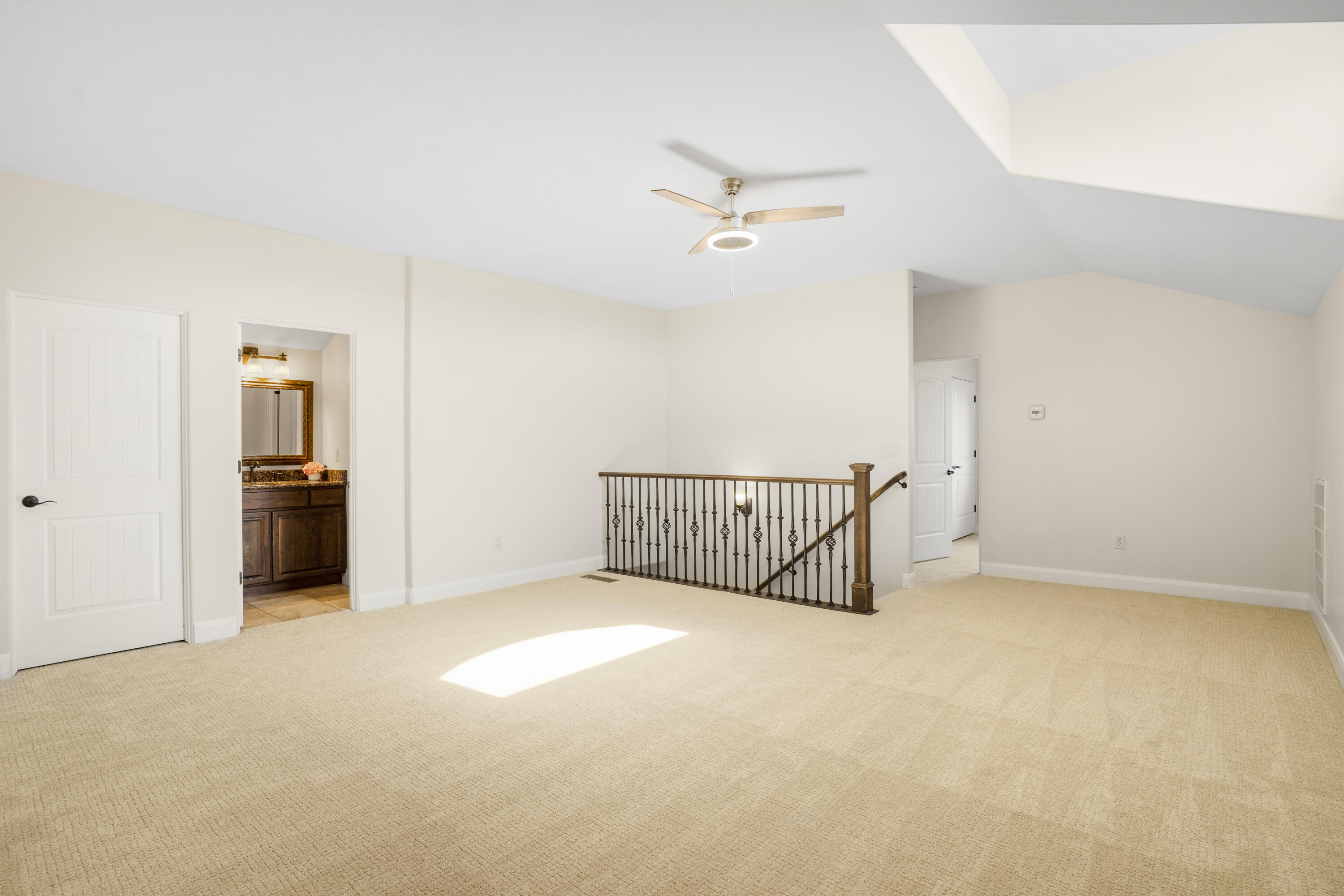 KENSINGTON COURT TH - Residential