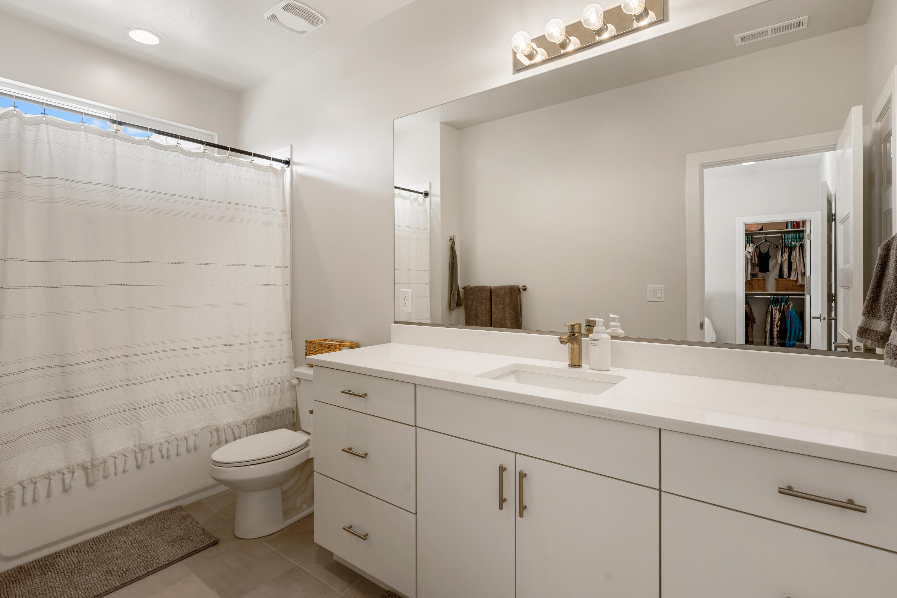 CRIMSON PARK - Residential