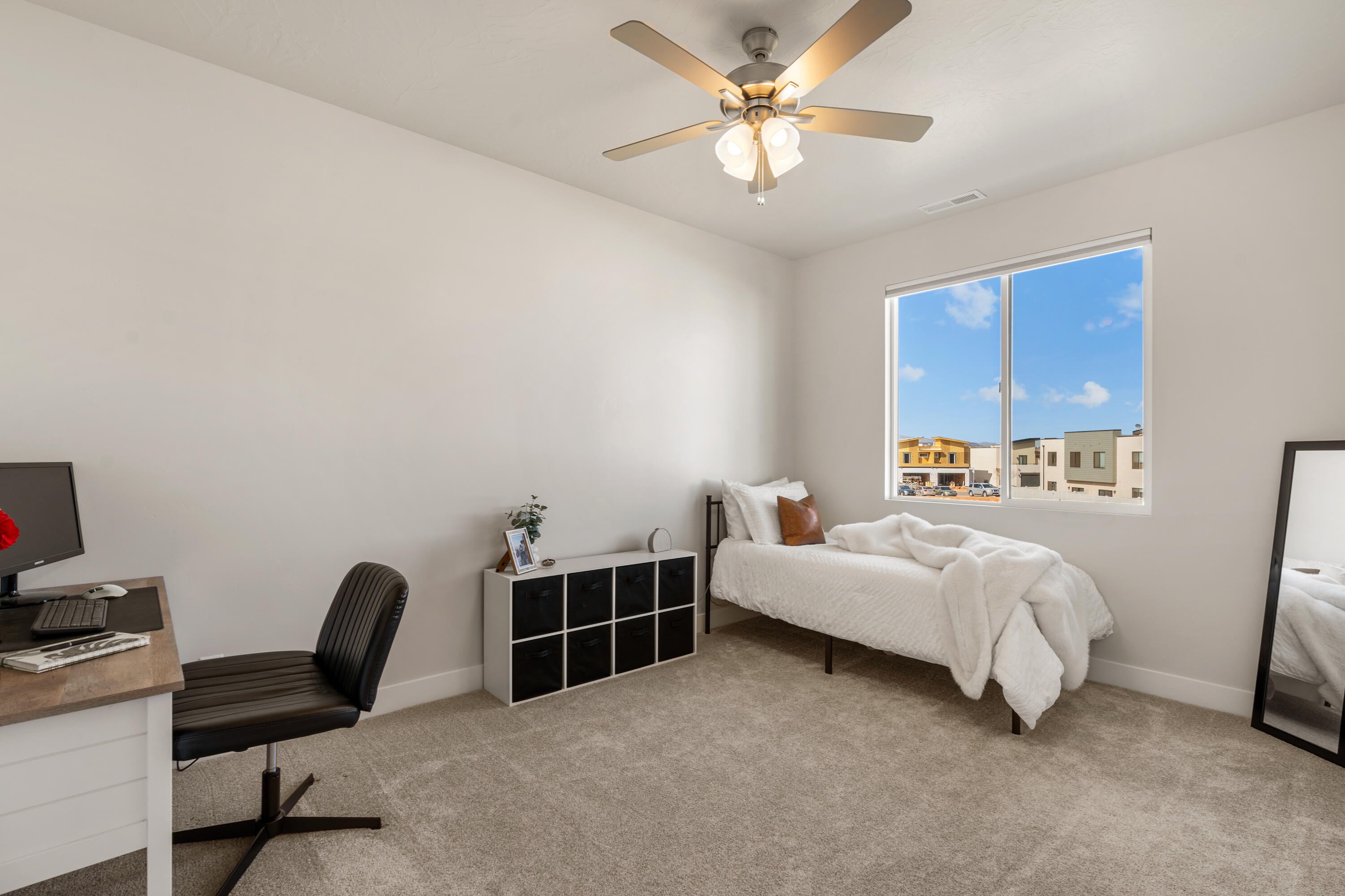 CRIMSON PARK - Residential