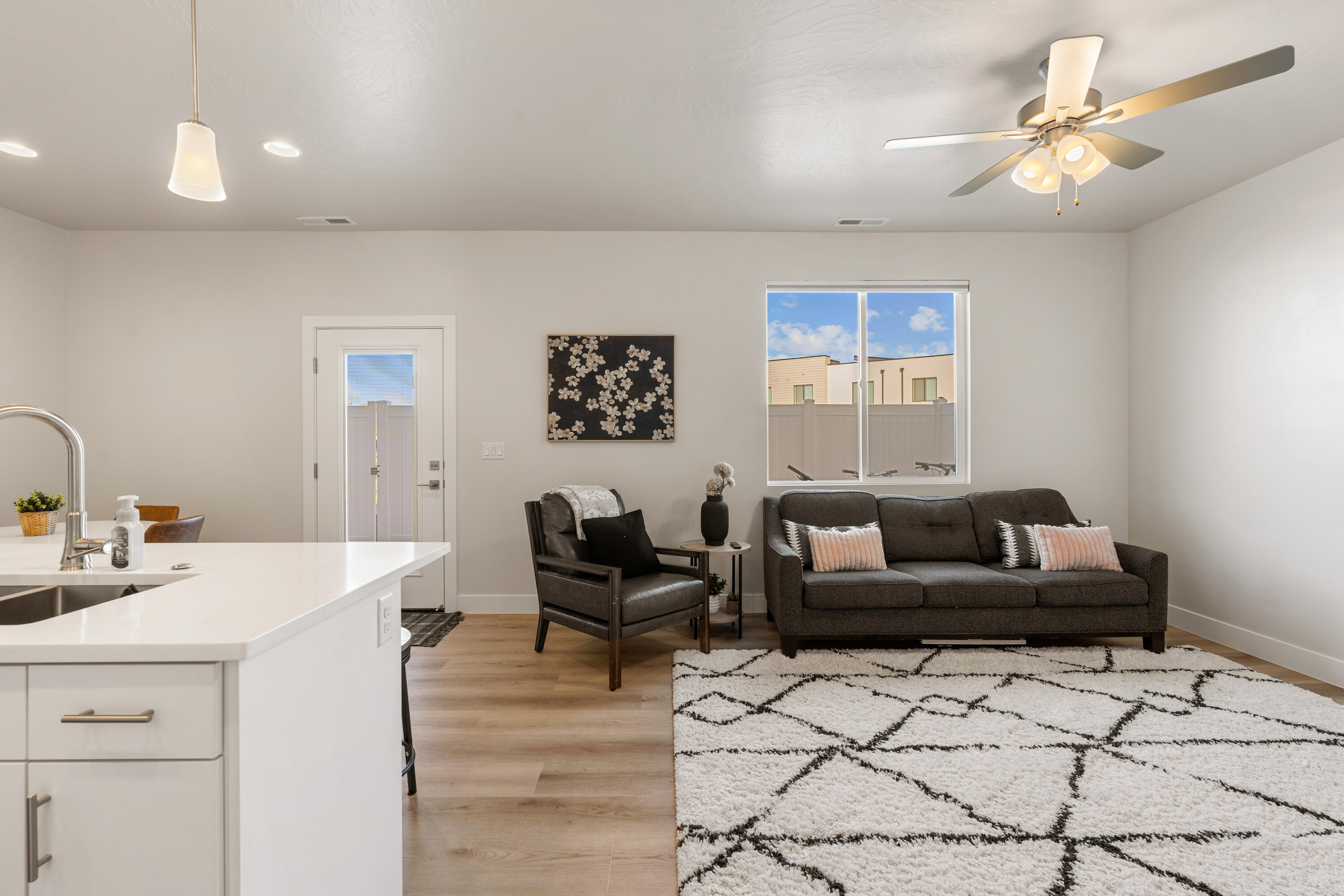 CRIMSON PARK - Residential