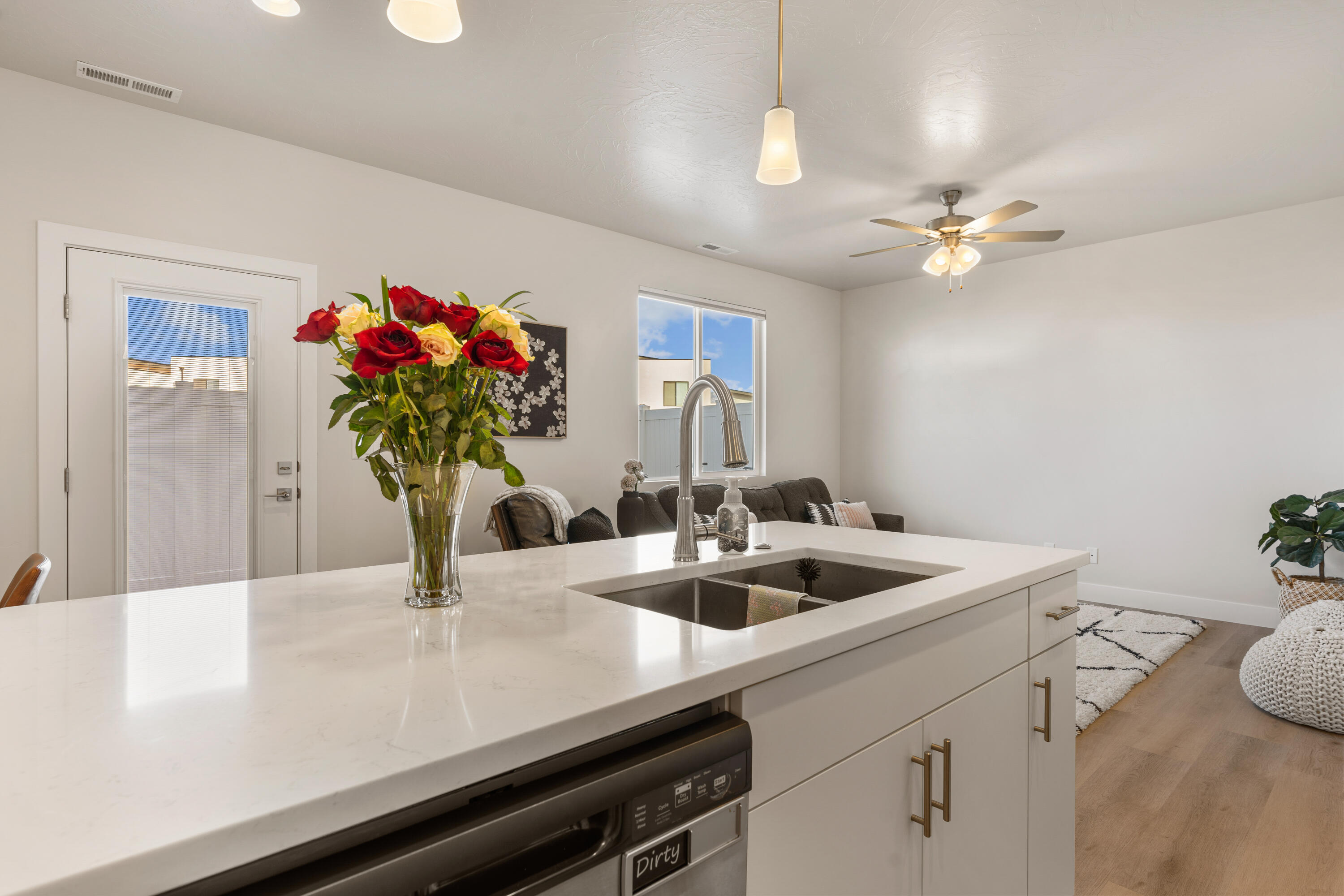 CRIMSON PARK - Residential