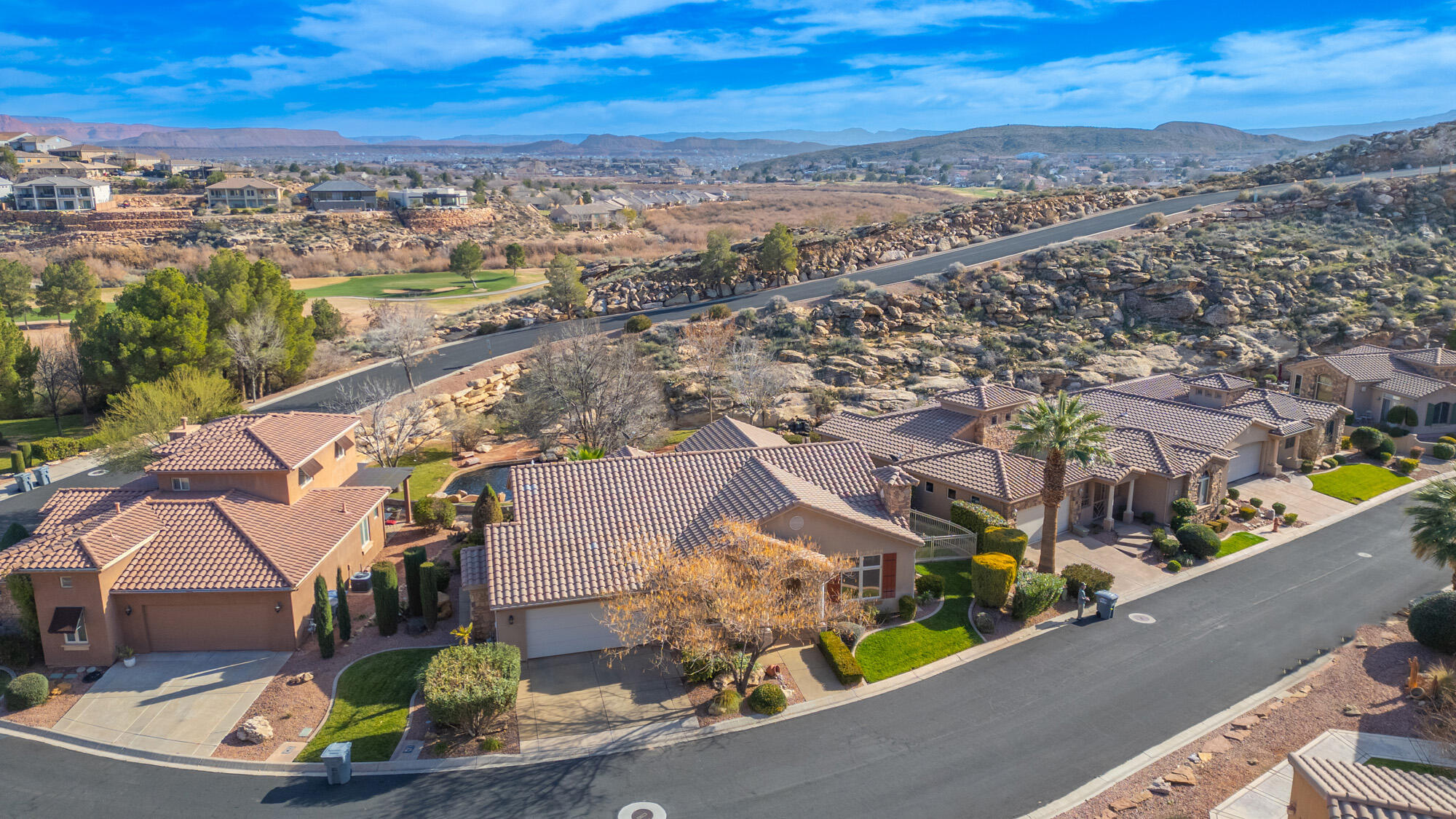 SIENNA CANYON AT WEBB HILL - Residential