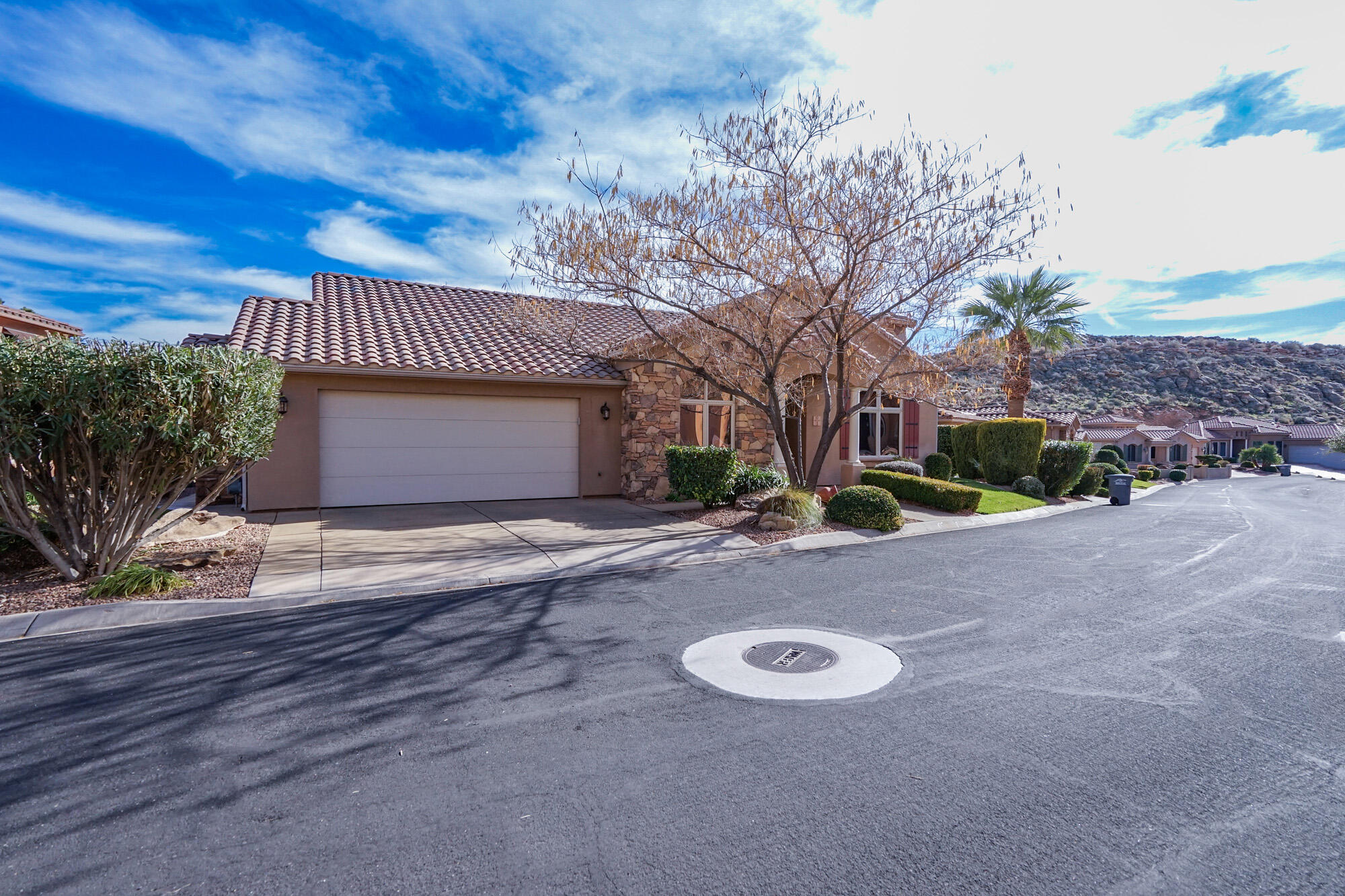 SIENNA CANYON AT WEBB HILL - Residential