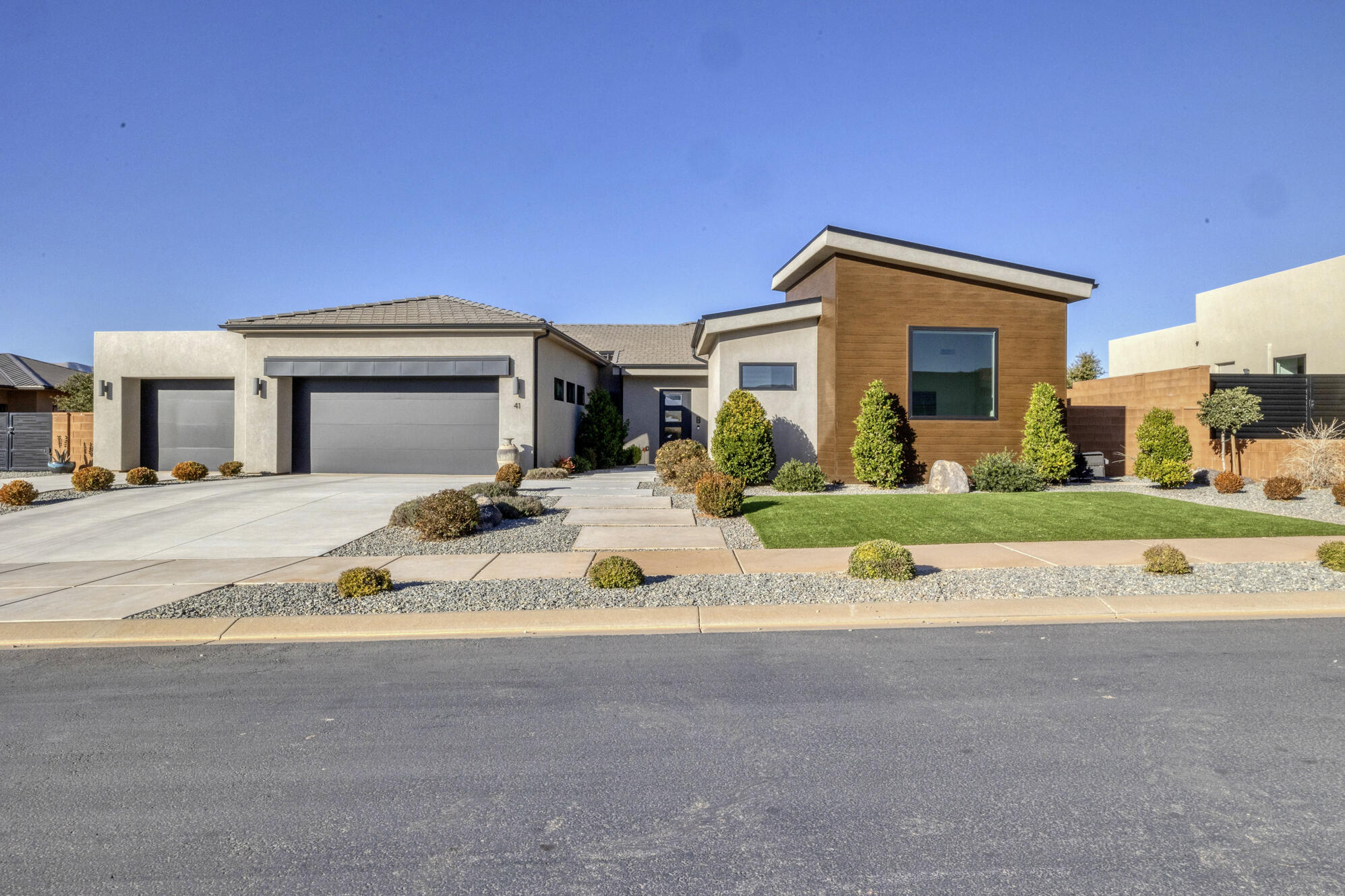 ARROWHEAD SUB - Residential