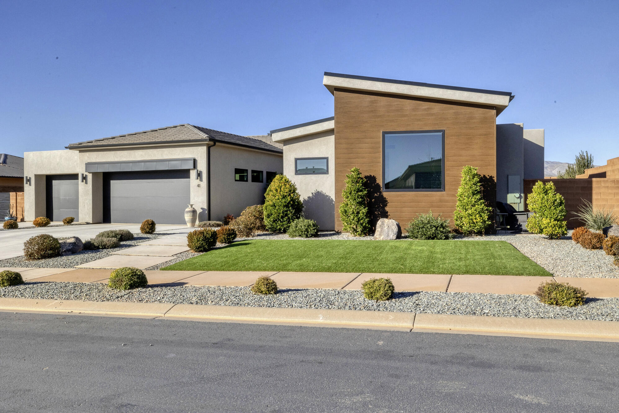 ARROWHEAD SUB - Residential