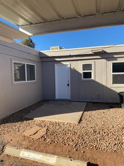 464 E 700 ST S St George UT 84770
