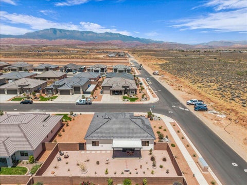 Tiny photo for 4649 W 3080 S, Hurricane, UT 84737 (MLS # 26-273365)