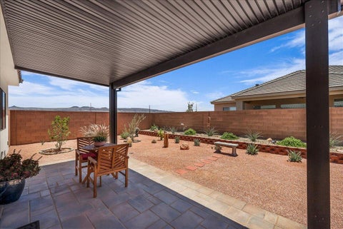 Tiny photo for 4649 W 3080 S, Hurricane, UT 84737 (MLS # 26-273365)