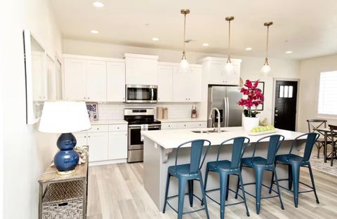 Tiny photo for 3980 S Jackson DR 10 #10, Washington, UT 84780 (MLS # 26-273384)