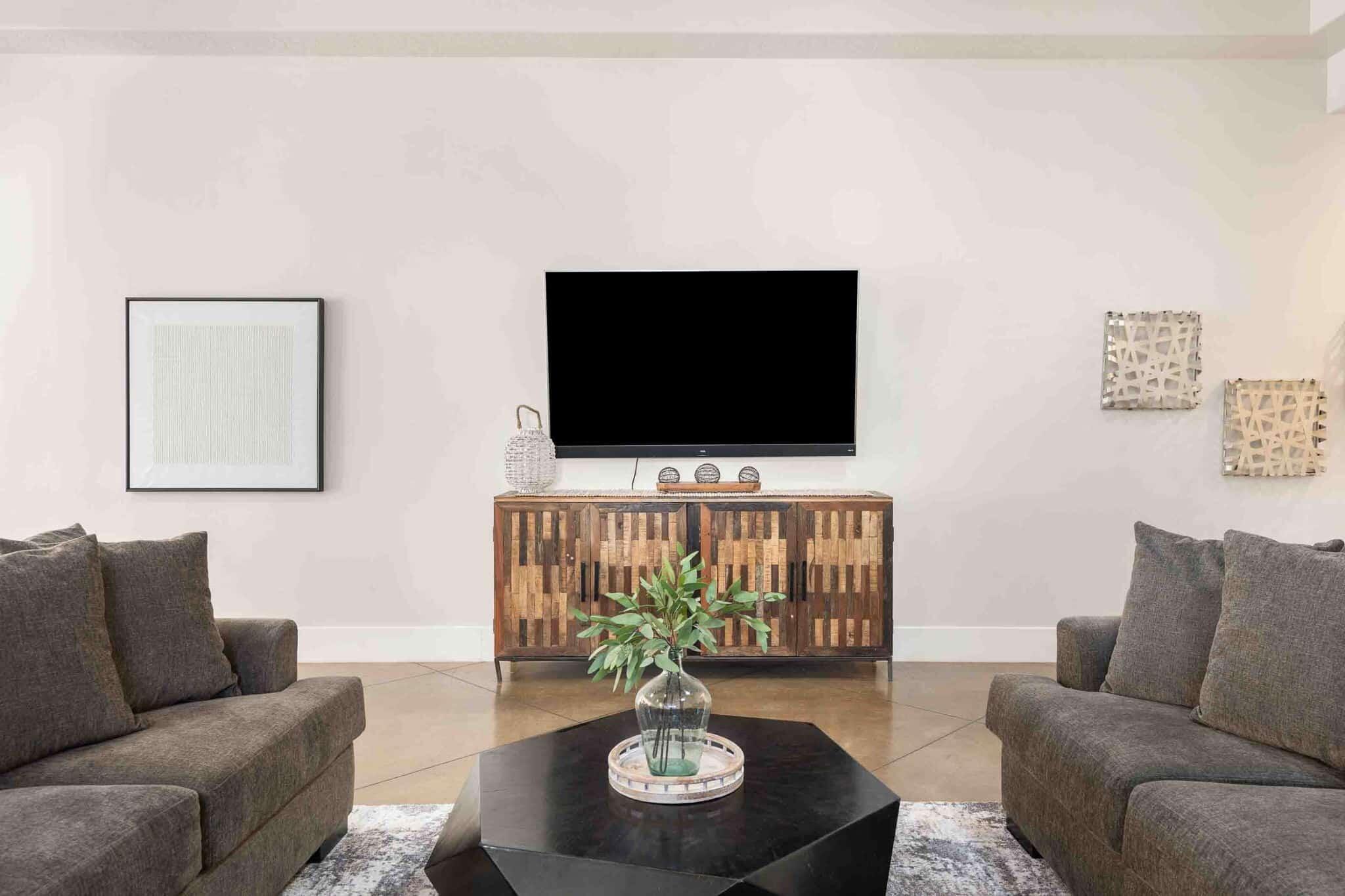 ADOBE HILLS - Residential