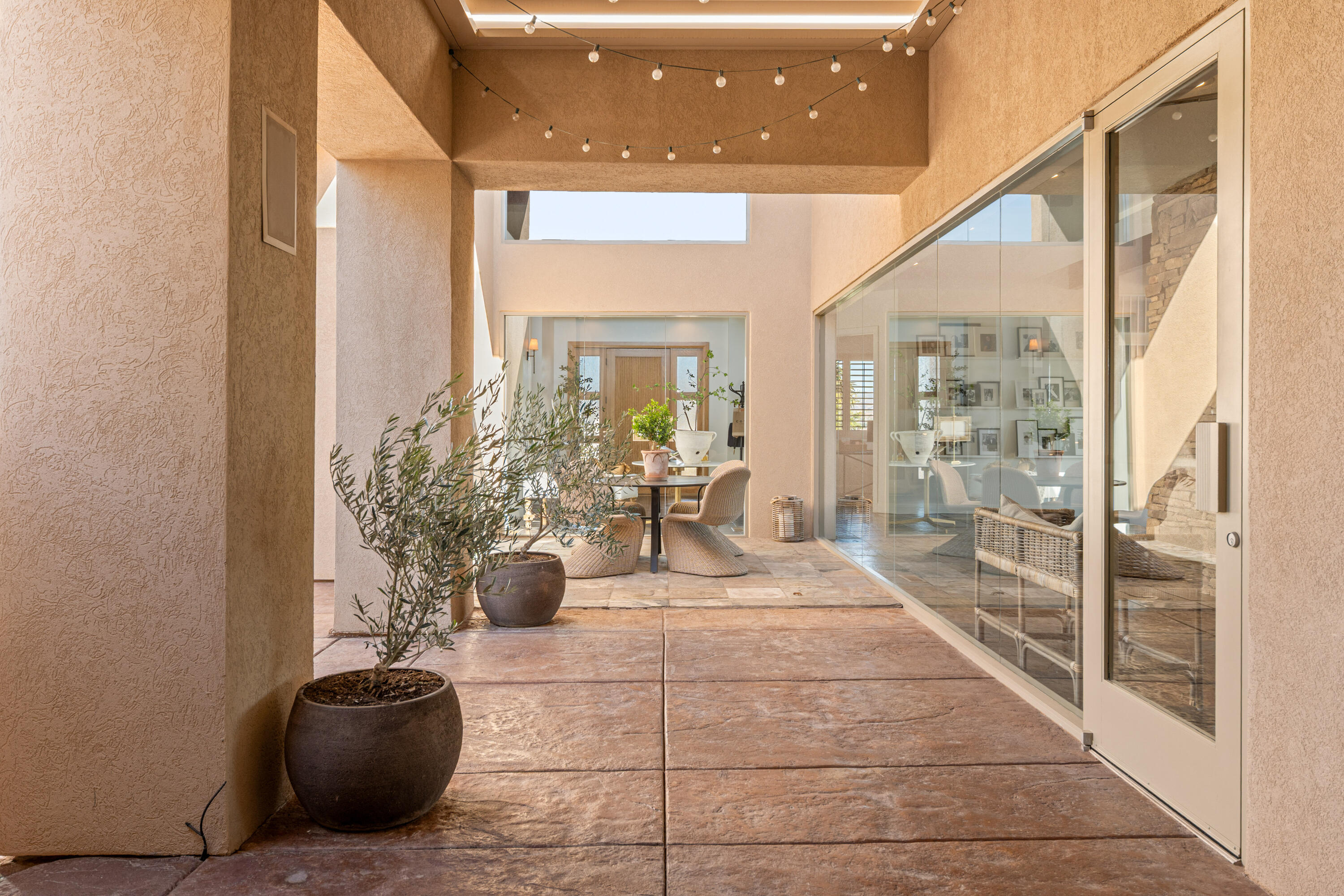 STONE CLIFF - Residential