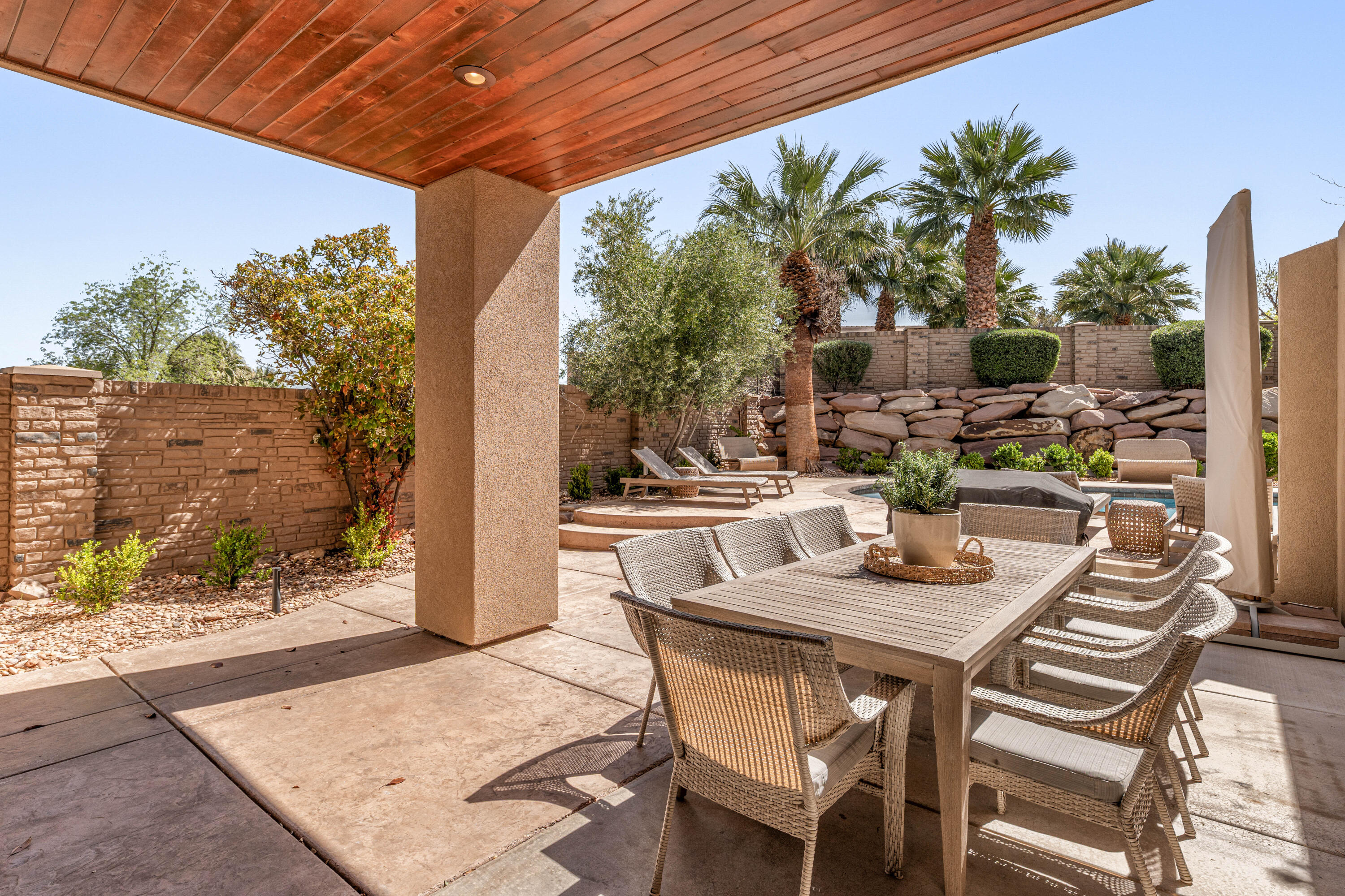 STONE CLIFF - Residential