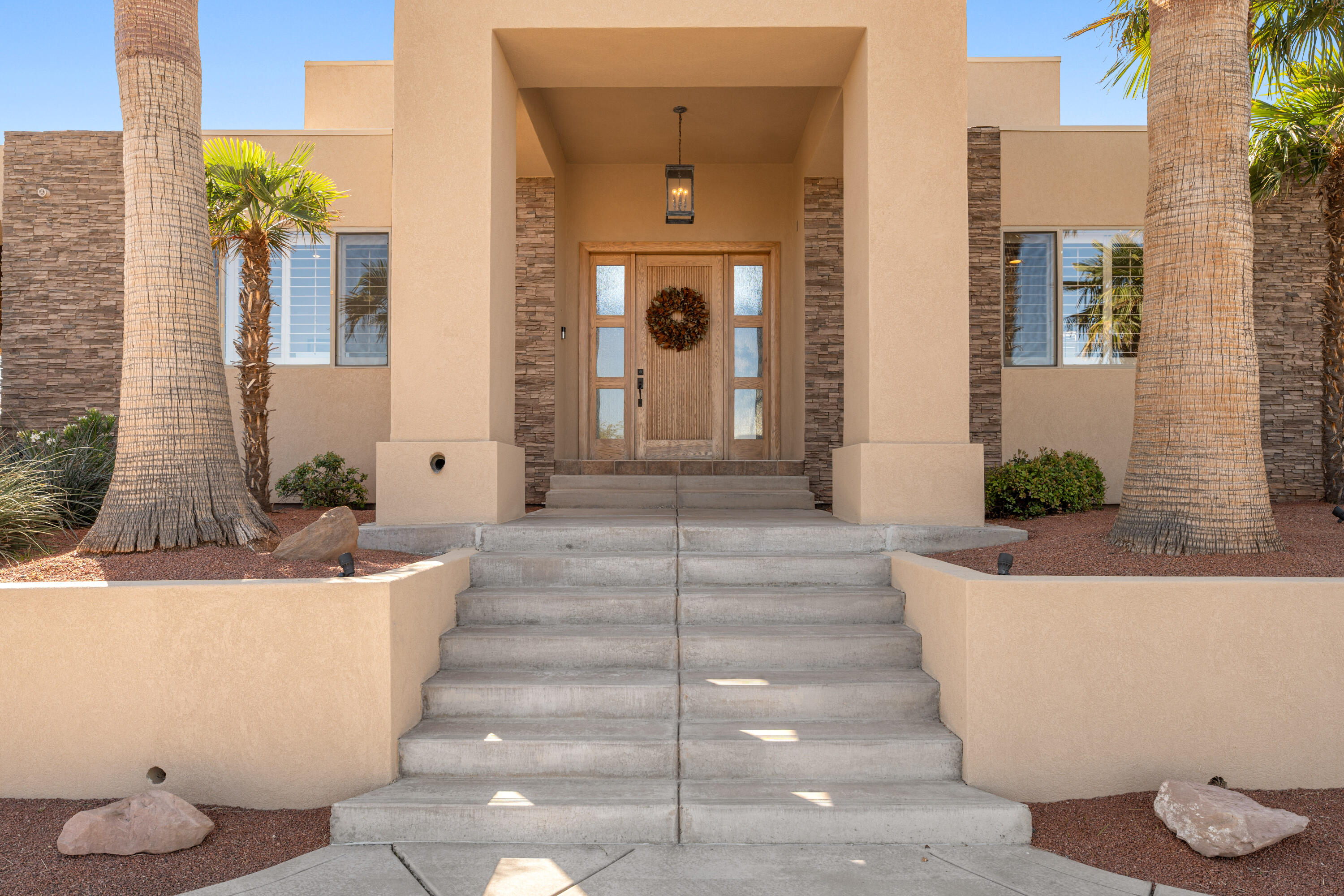 STONE CLIFF - Residential