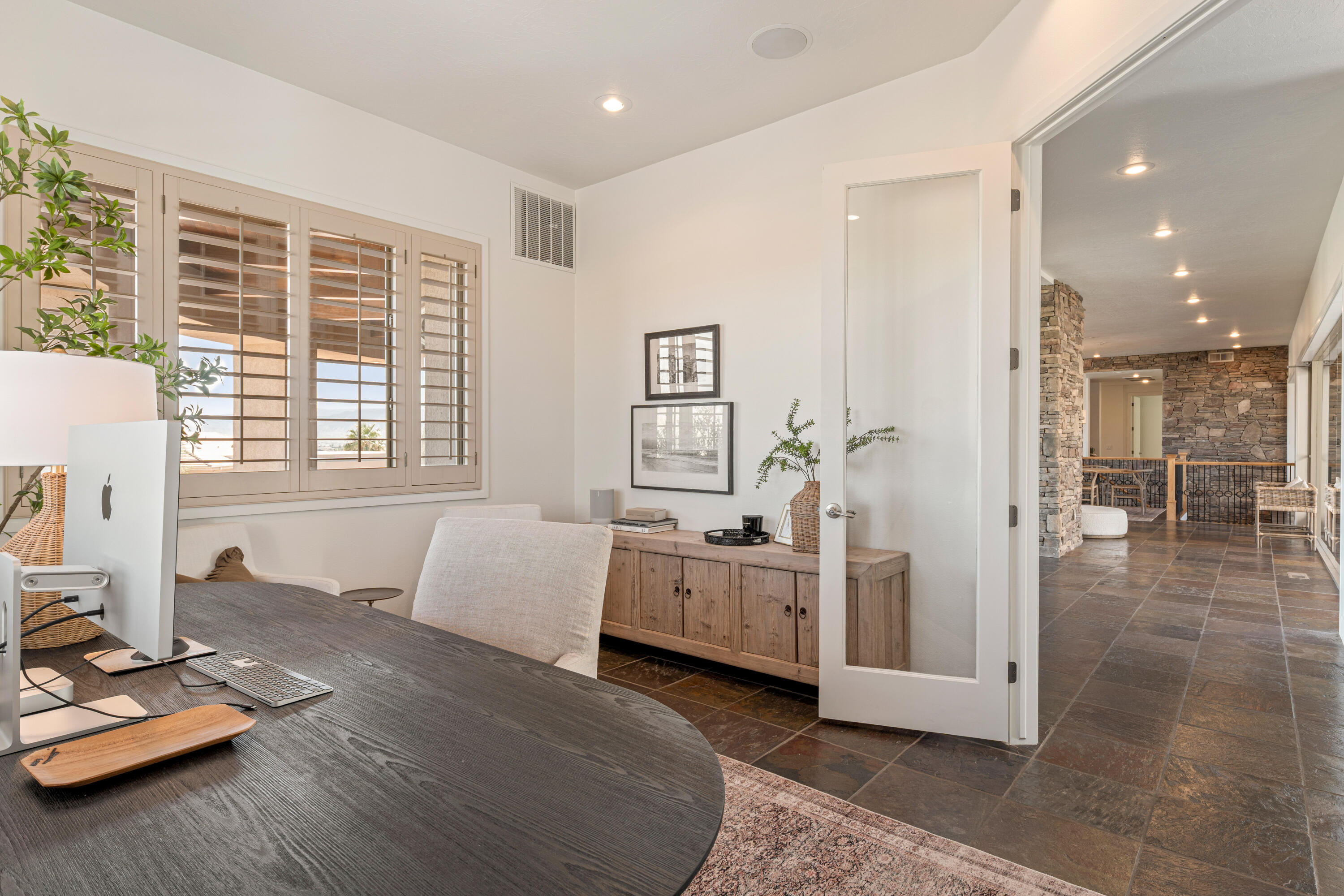 STONE CLIFF - Residential