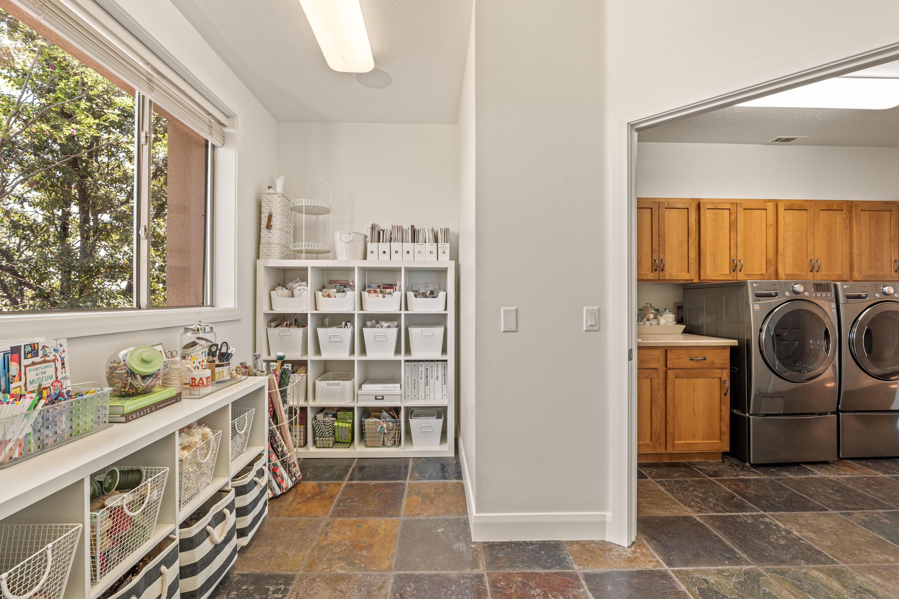 STONE CLIFF - Residential