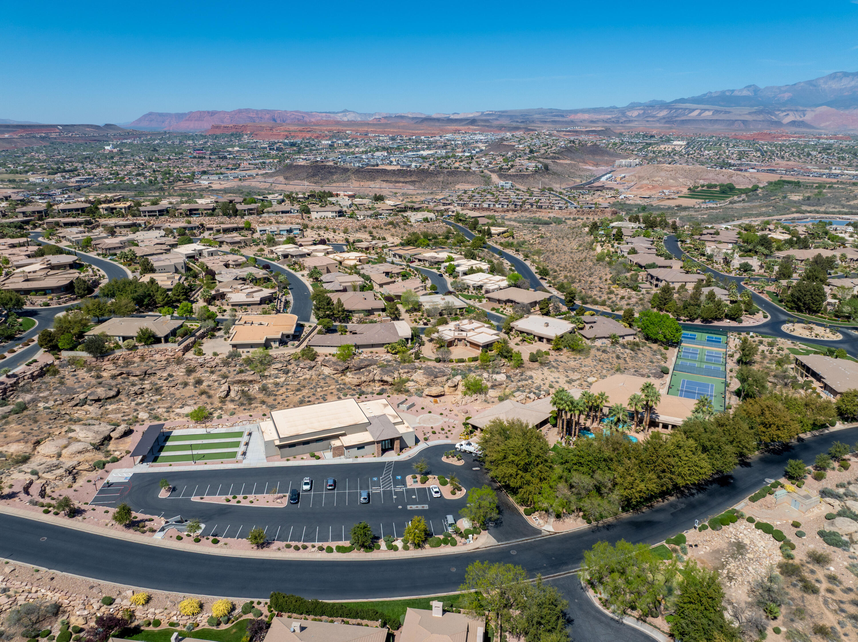 STONE CLIFF - Residential