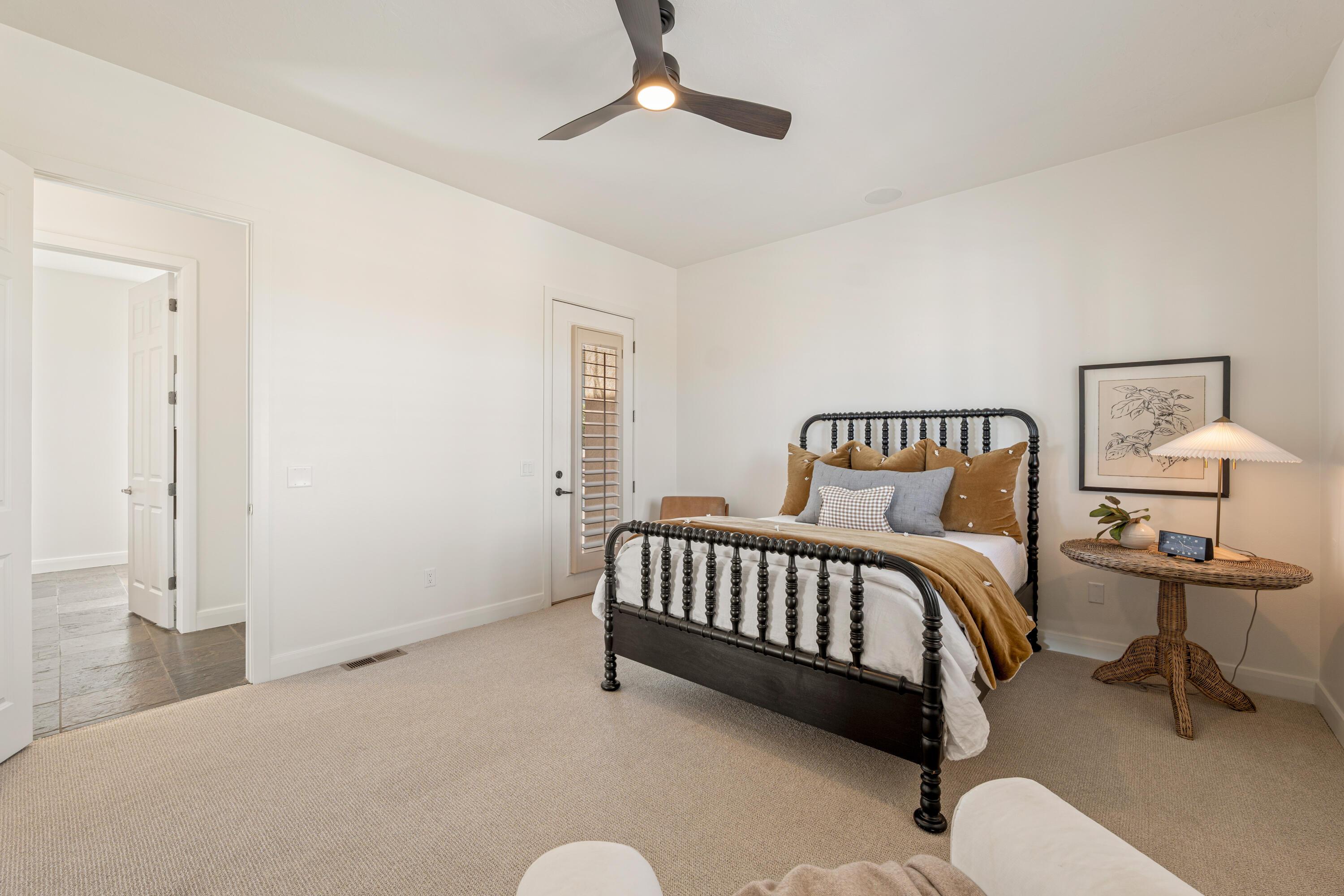 STONE CLIFF - Residential