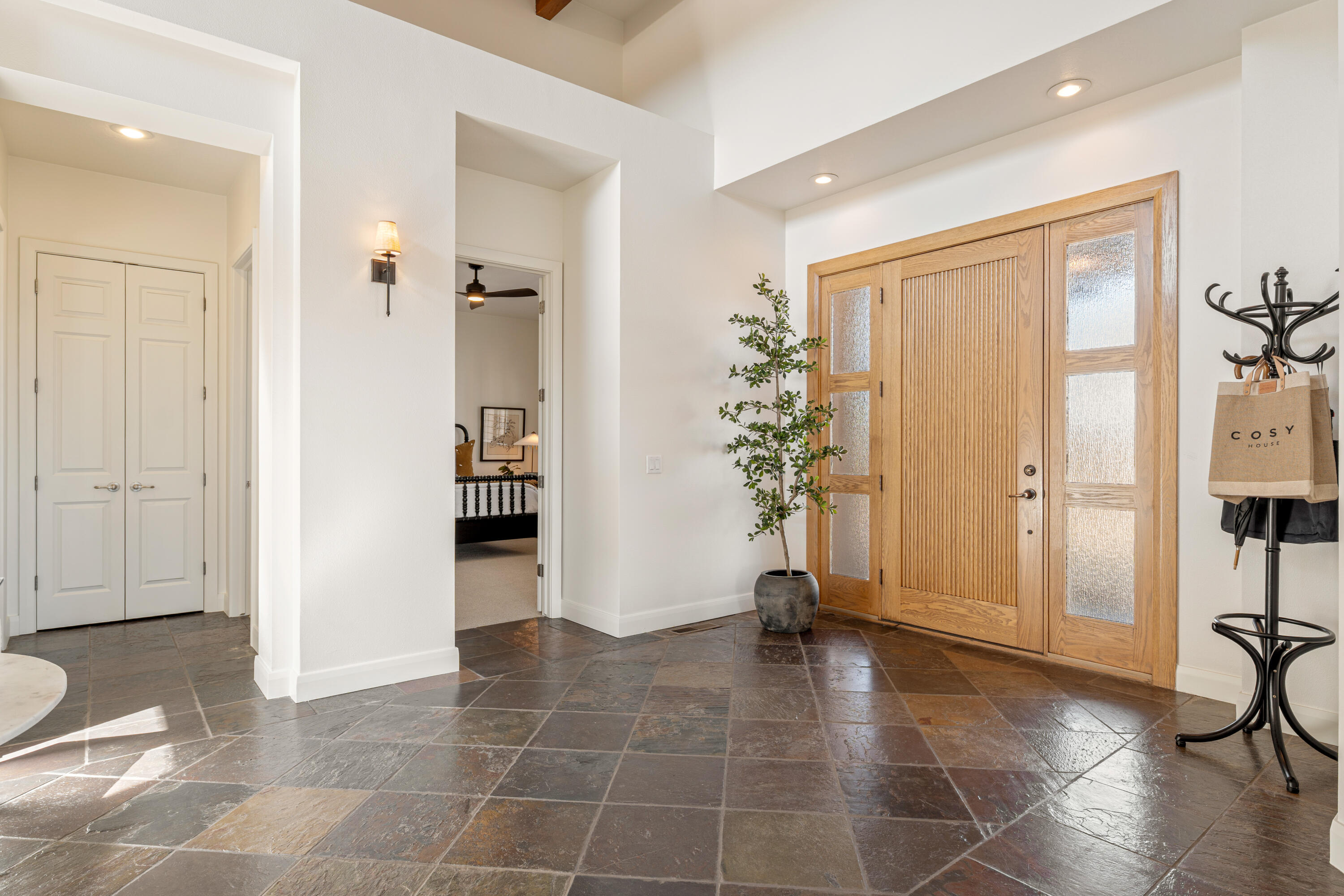 STONE CLIFF - Residential