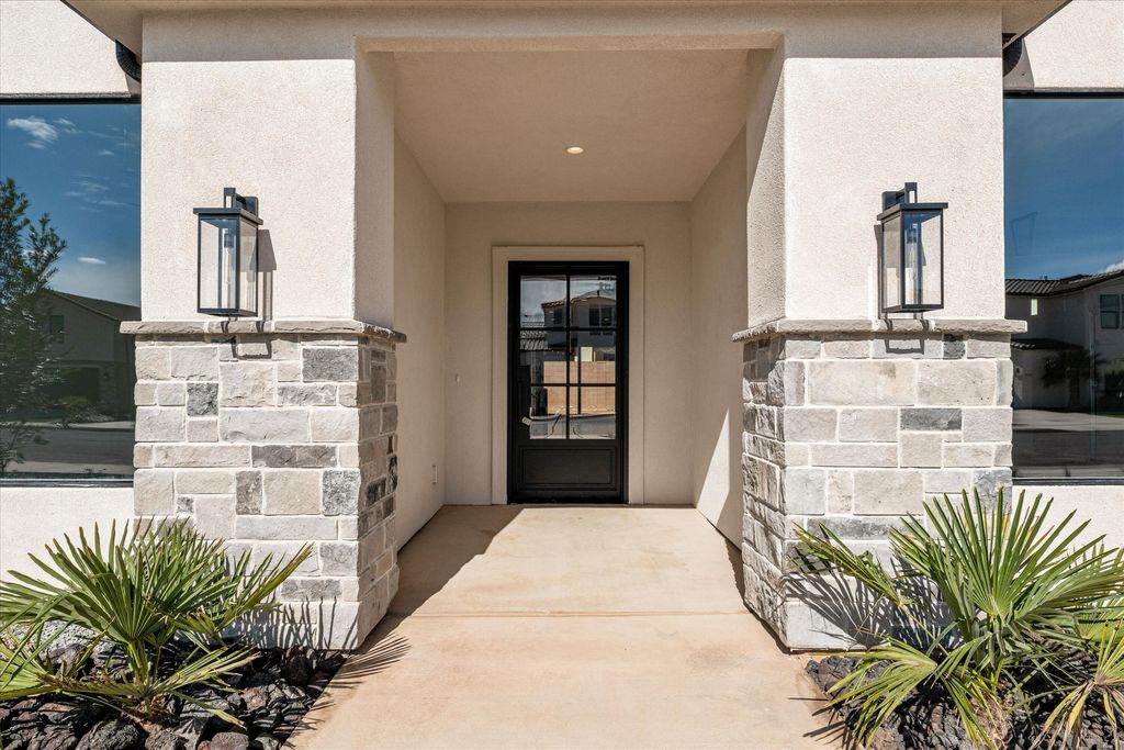 Photo of 3089 E 2110 ST S, Saint George, UT 84790 (MLS # 26-272290)