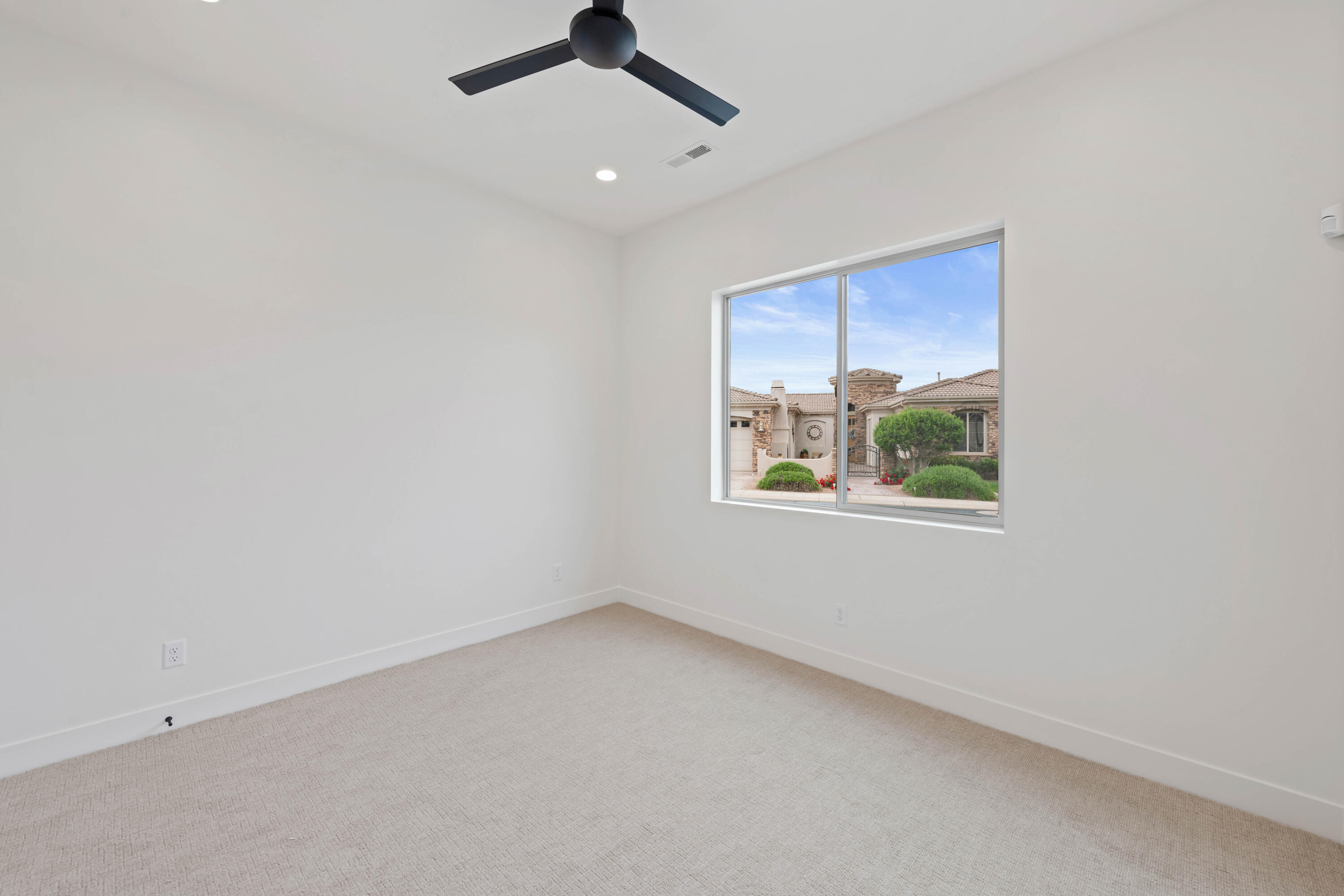 CRESCENT POINTE TOWNHOMES AT SUNBROOK - Residential