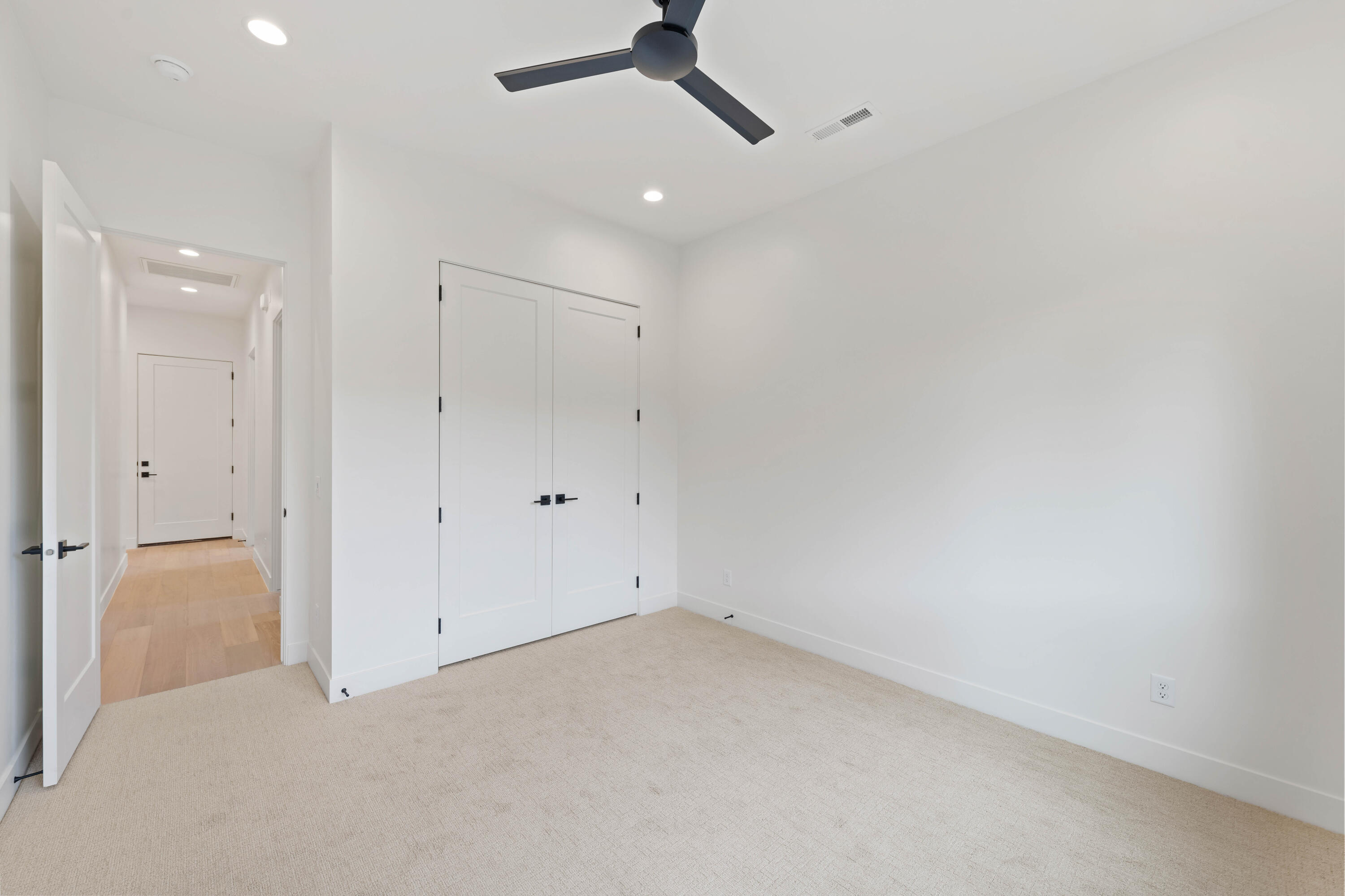 CRESCENT POINTE TOWNHOMES AT SUNBROOK - Residential