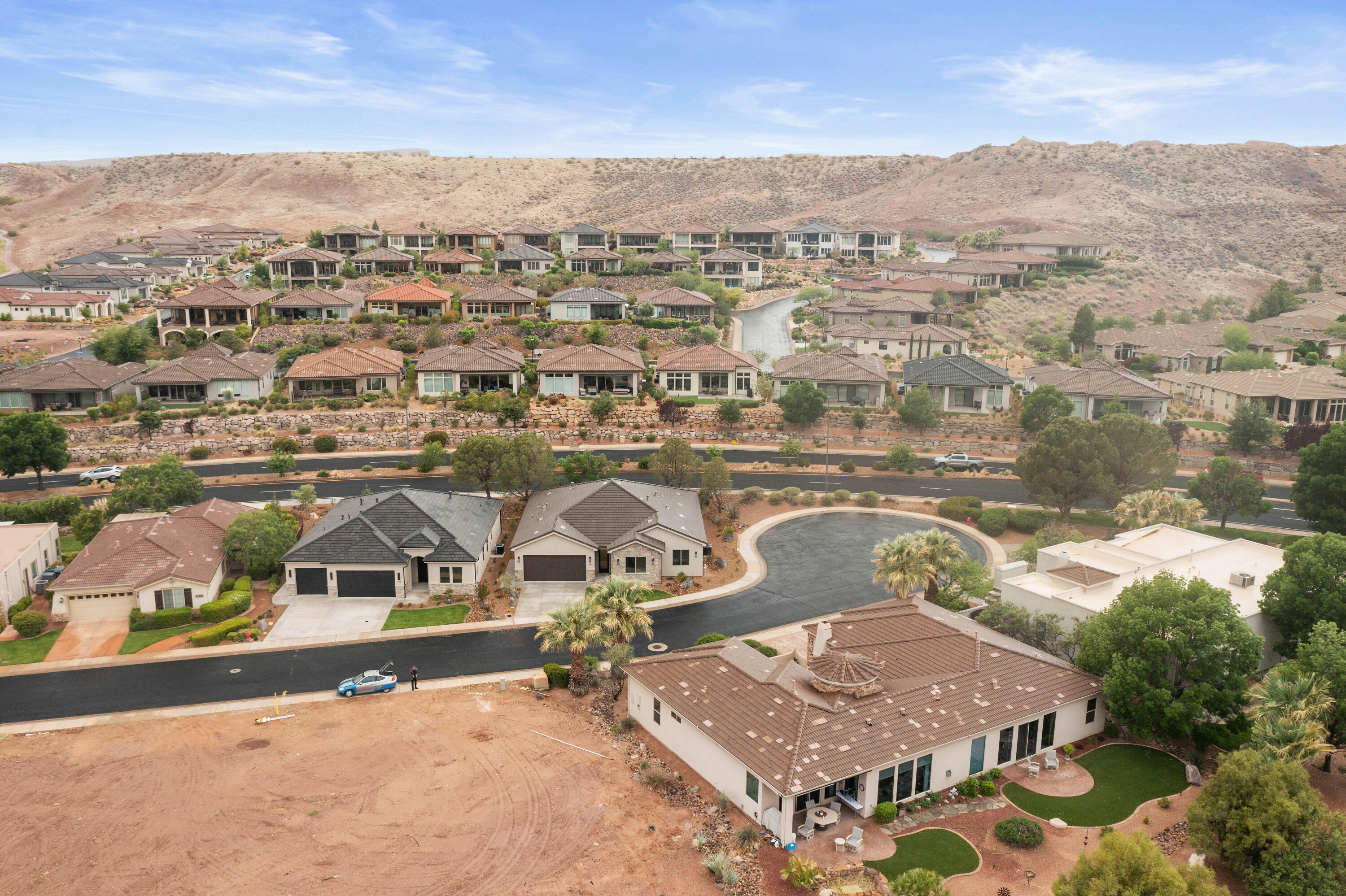 CRESCENT POINTE TOWNHOMES AT SUNBROOK - Residential