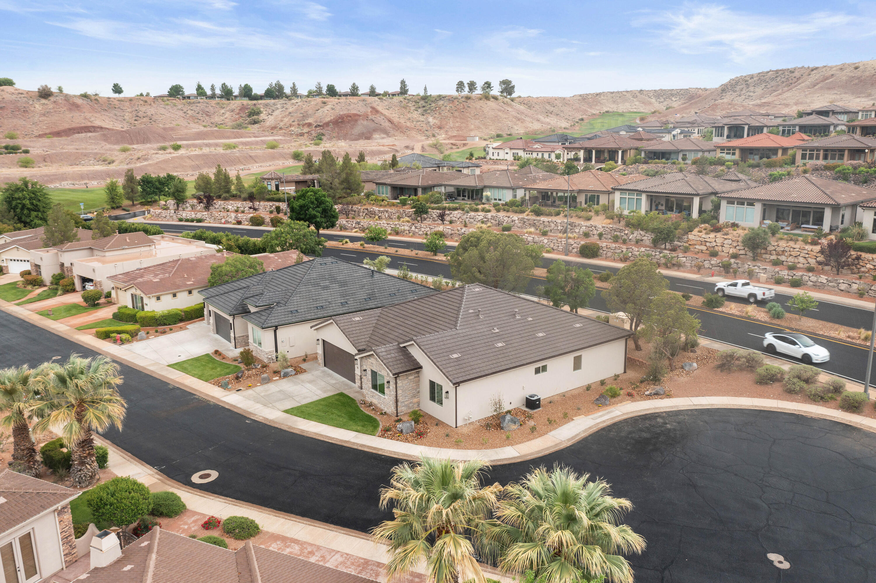 CRESCENT POINTE TOWNHOMES AT SUNBROOK - Residential