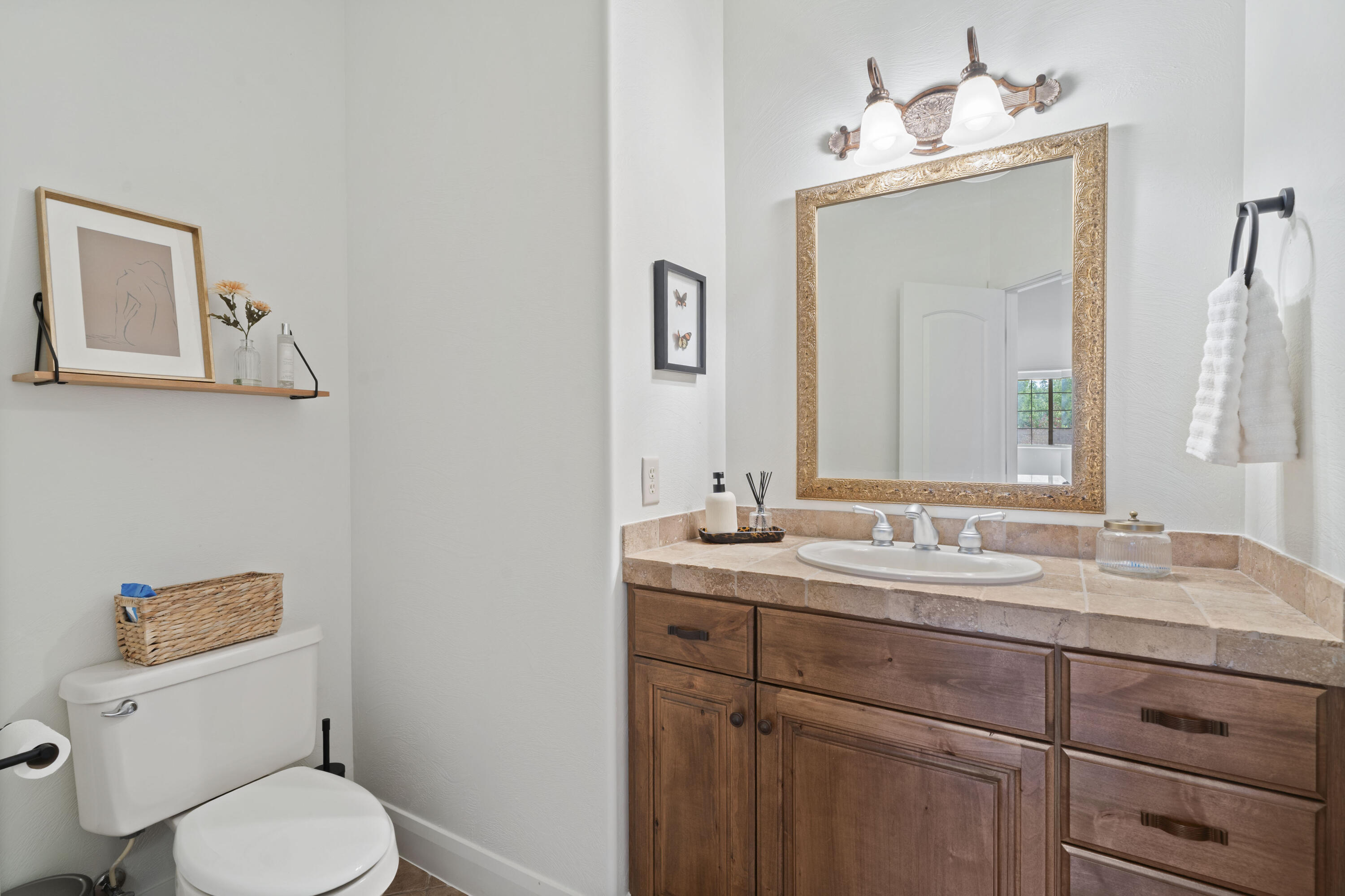 KNOLLS AT LITTLE VALLEY - Residential