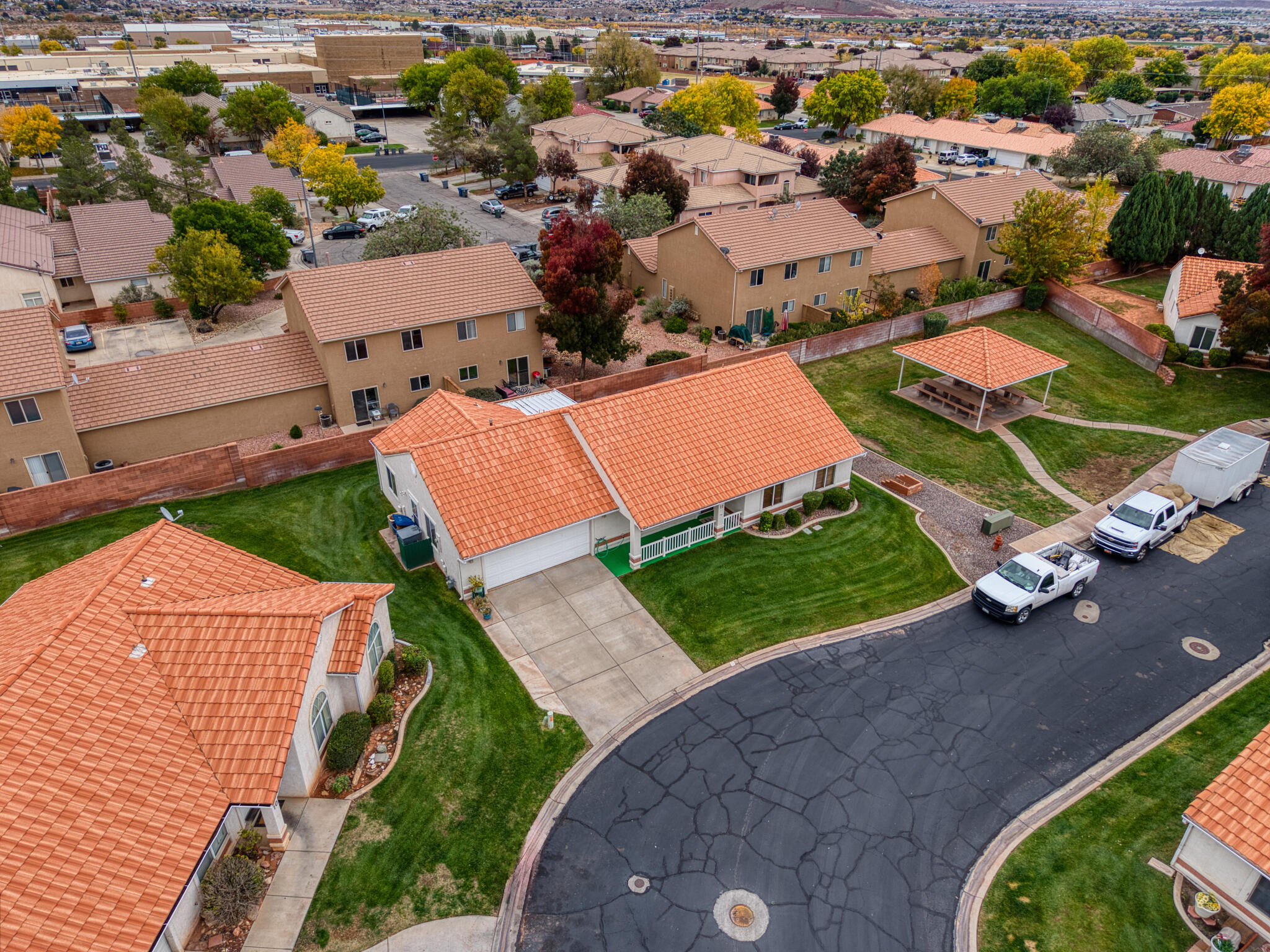 SUNCREST TOWNHOMES - Residential