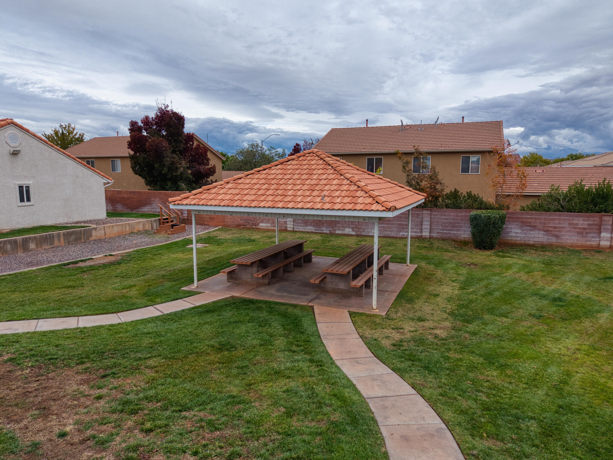 SUNCREST TOWNHOMES - Residential