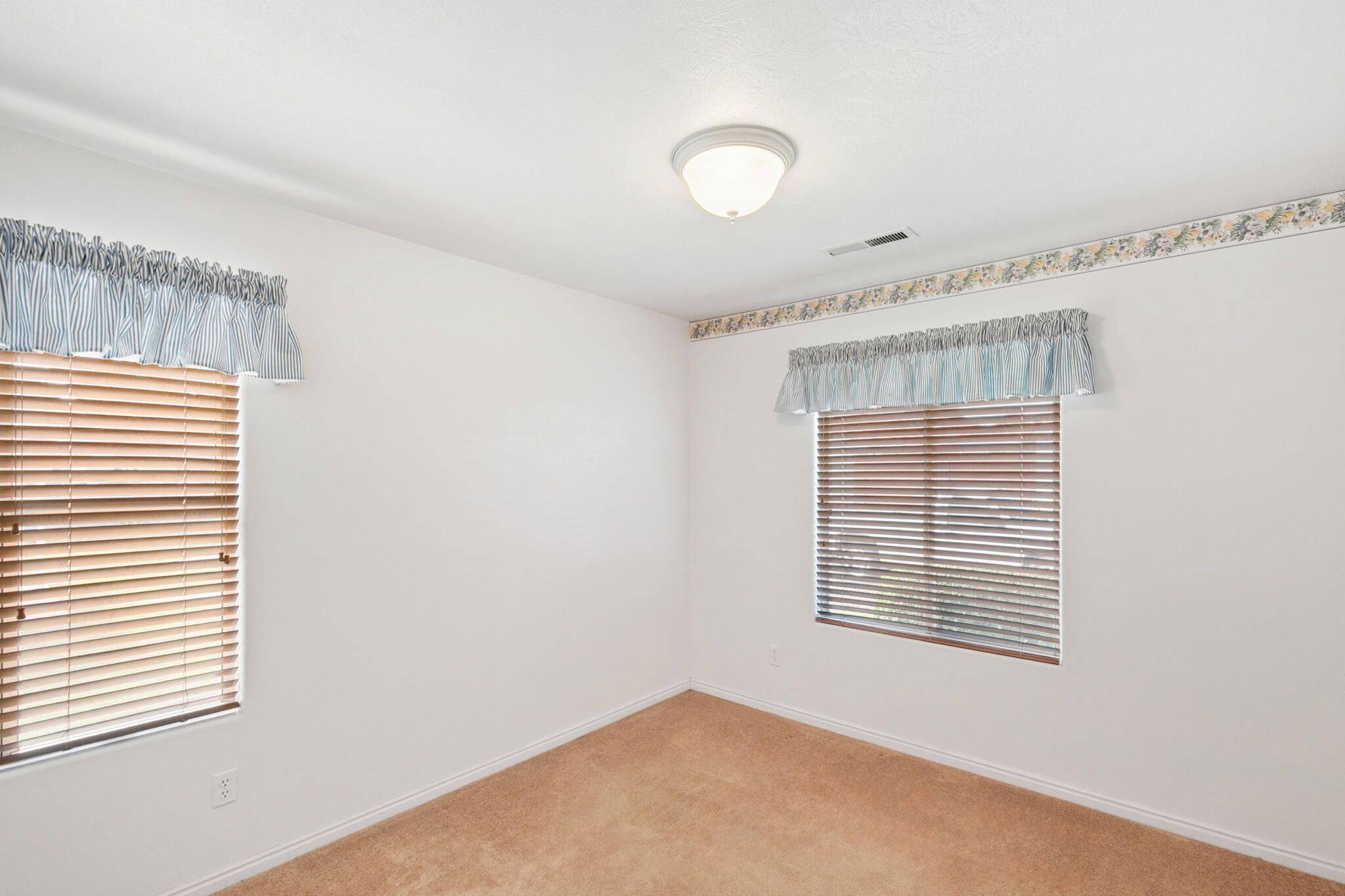 SUNCREST TOWNHOMES - Residential