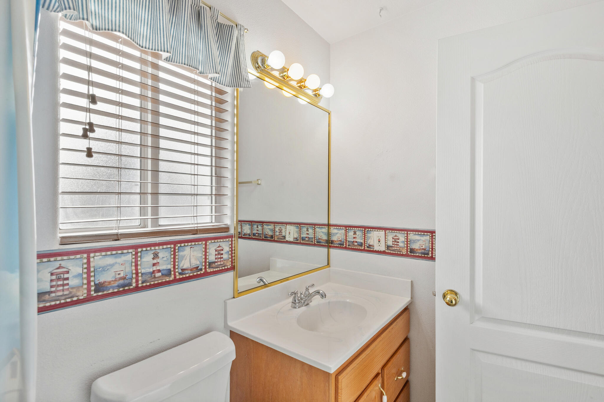 SUNCREST TOWNHOMES - Residential