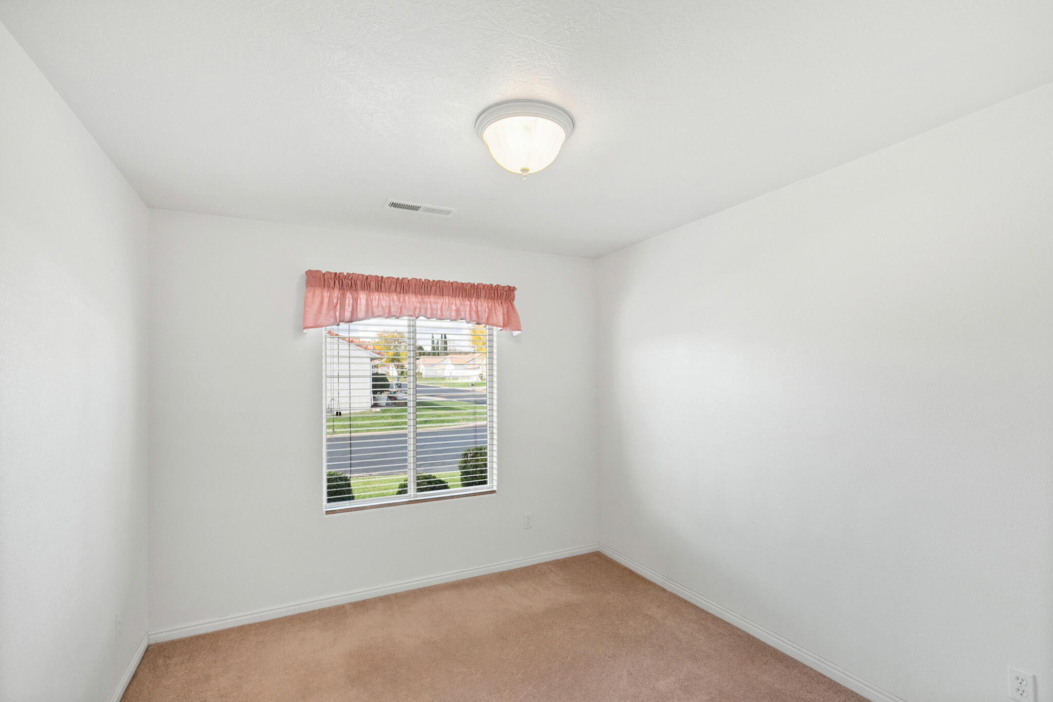 SUNCREST TOWNHOMES - Residential