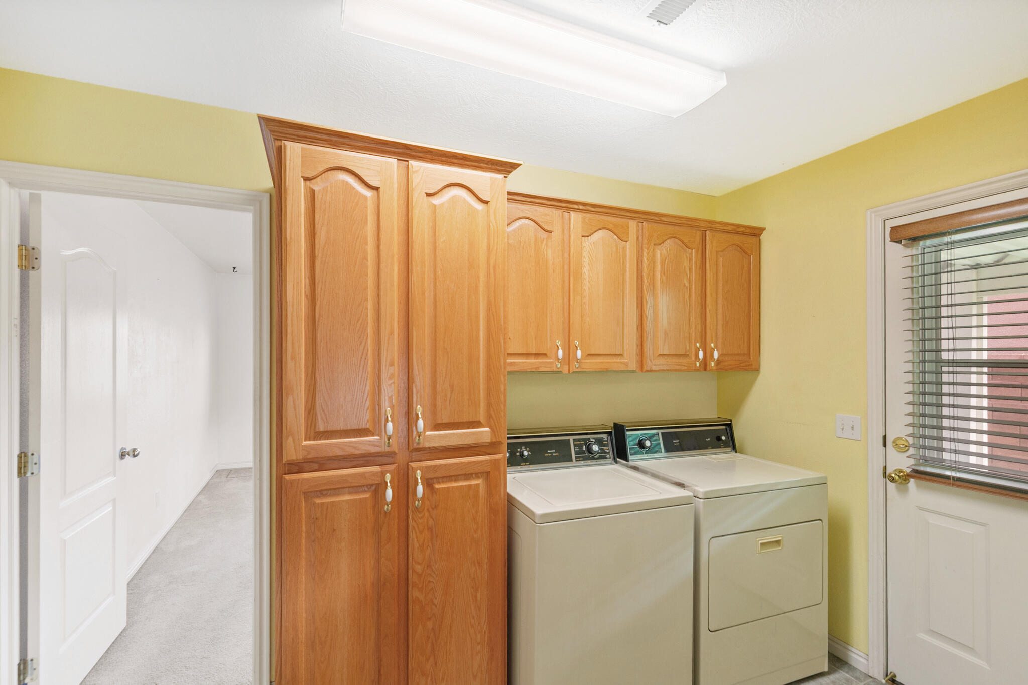 SUNCREST TOWNHOMES - Residential