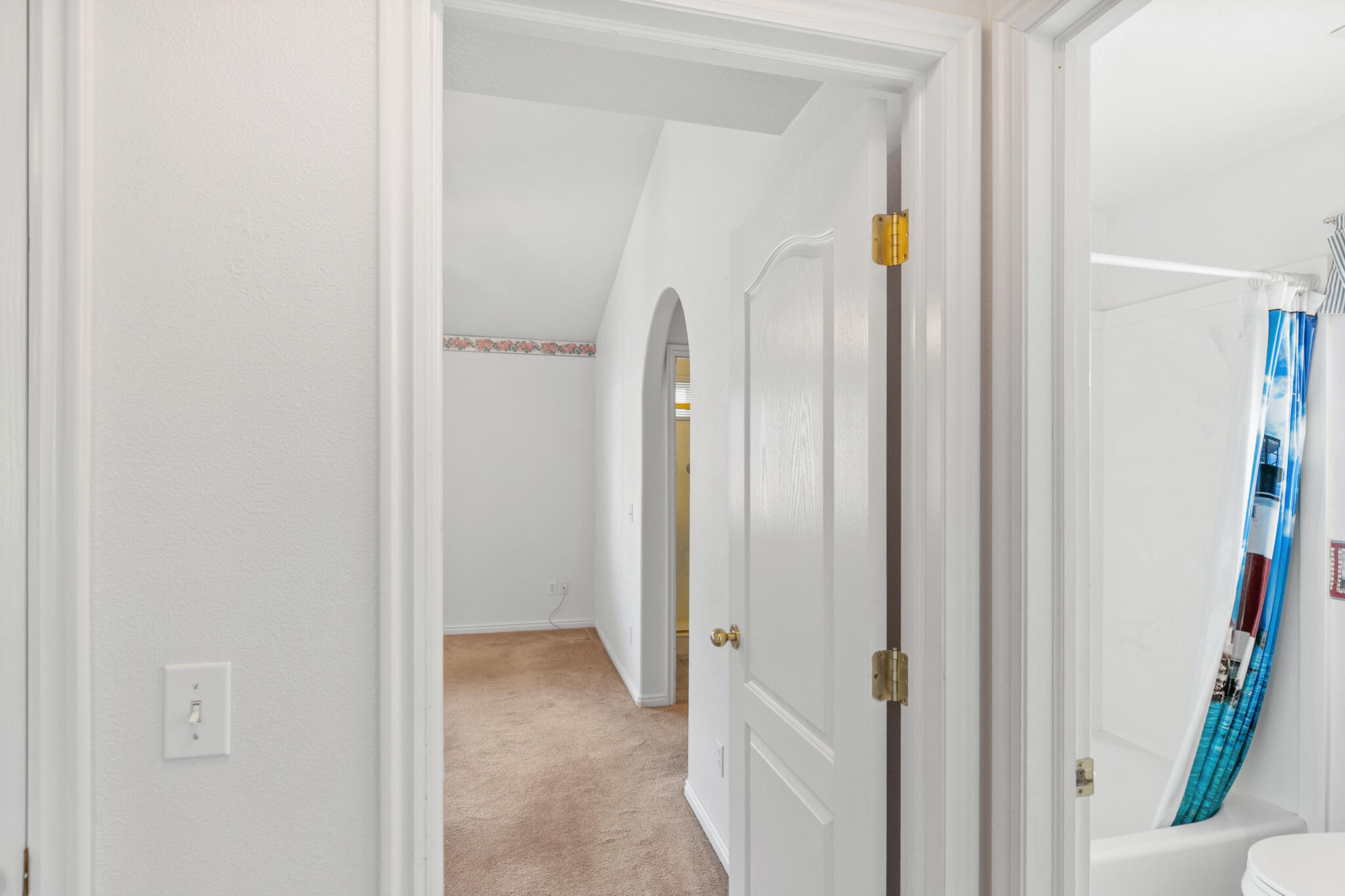 SUNCREST TOWNHOMES - Residential