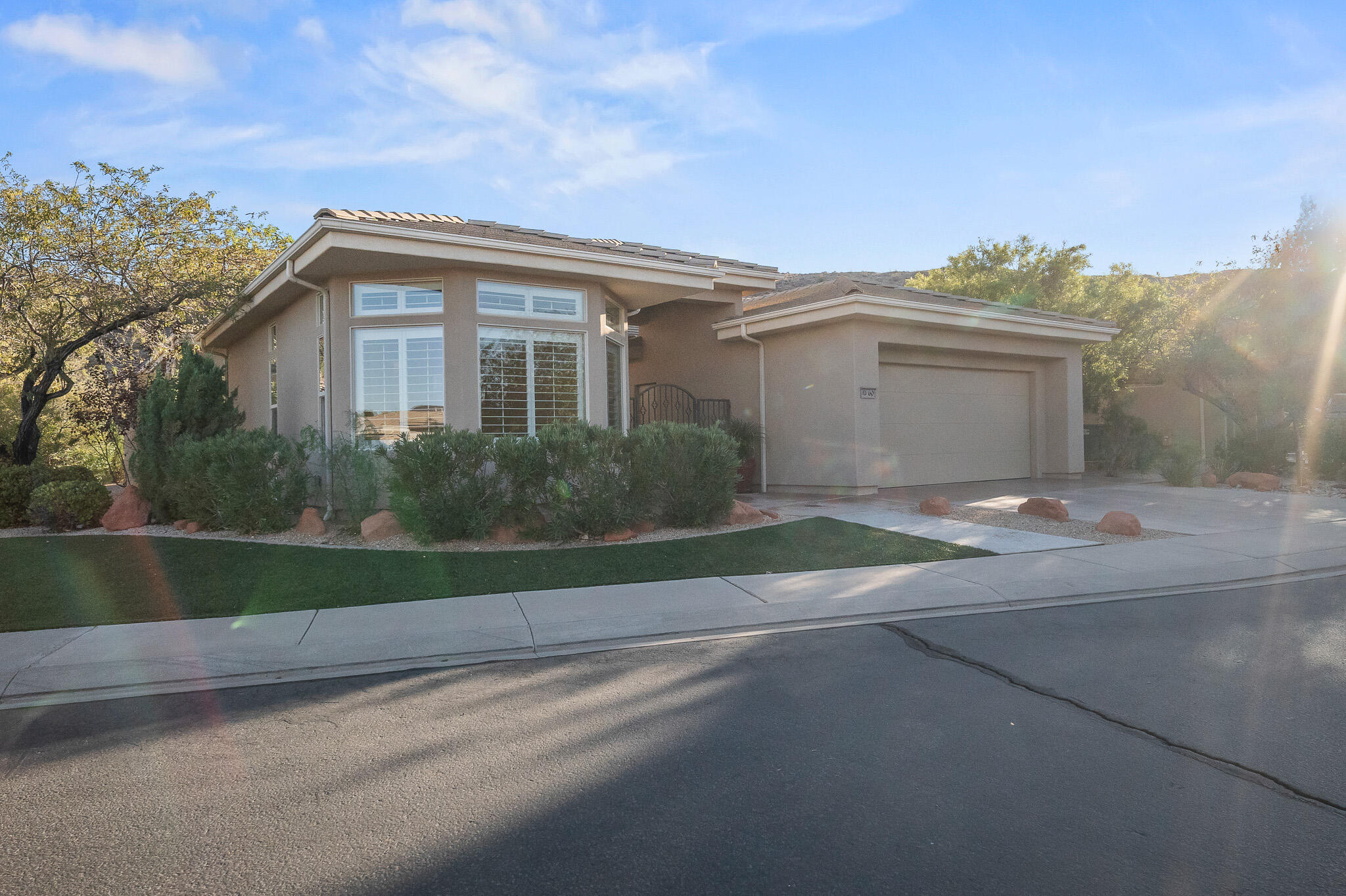 BELLSERA TOWNHOMES AT SUNBROOK - Residential