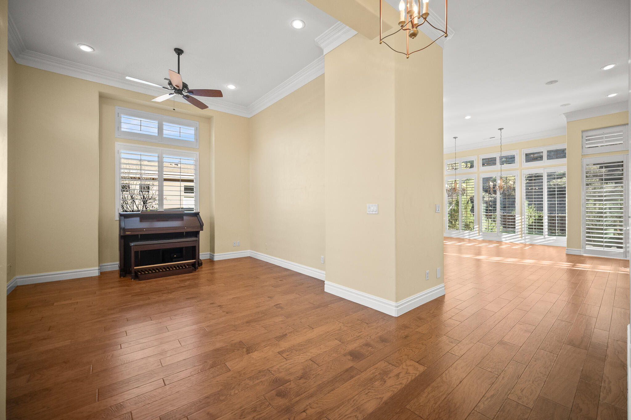 BELLSERA TOWNHOMES AT SUNBROOK - Residential