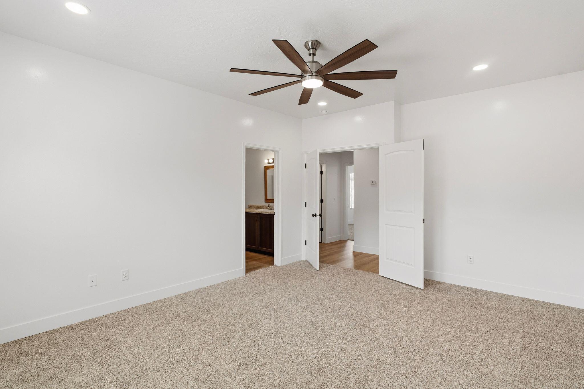 SEQUOIA ESTATES - Residential