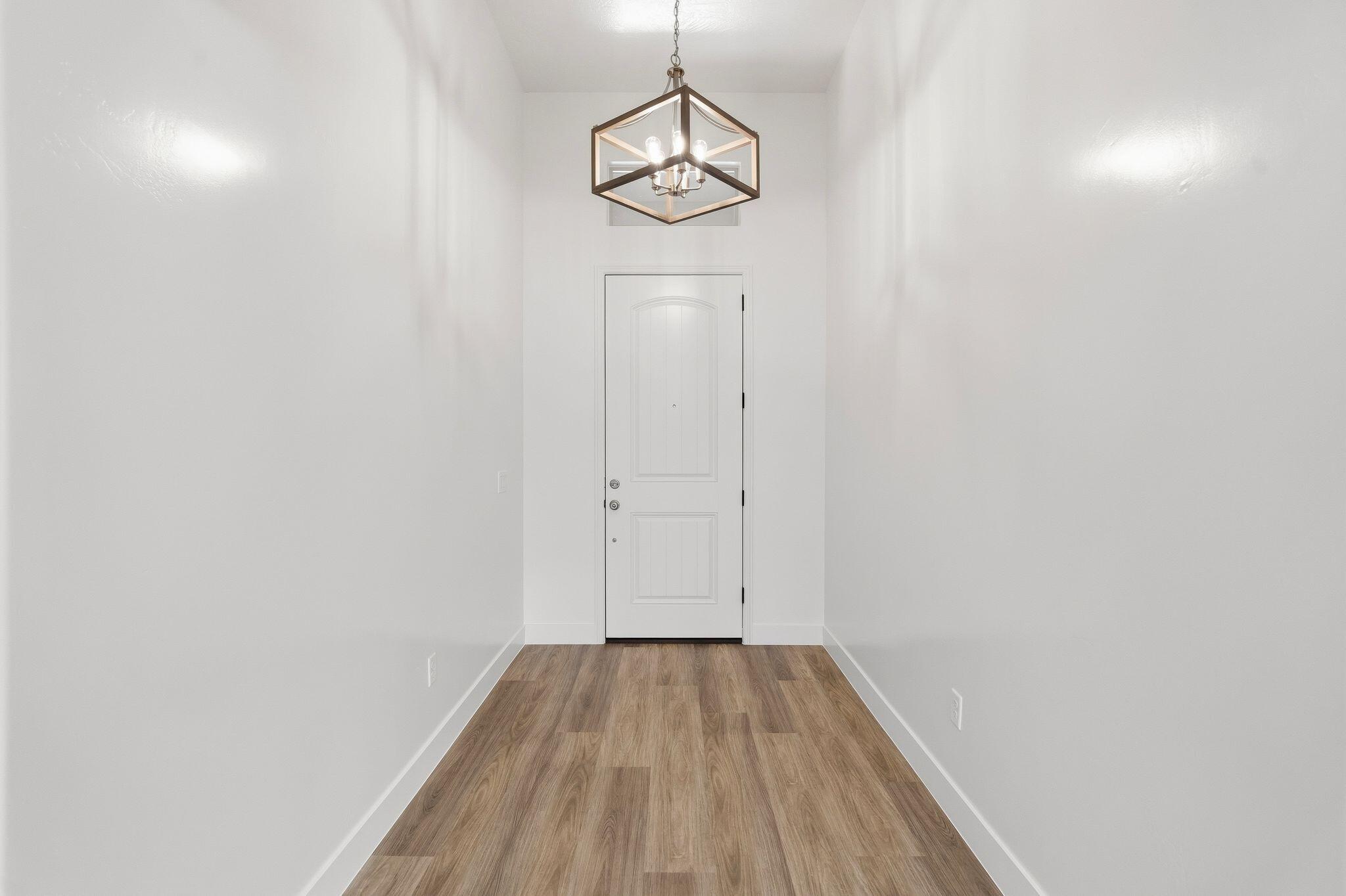 SEQUOIA ESTATES - Residential