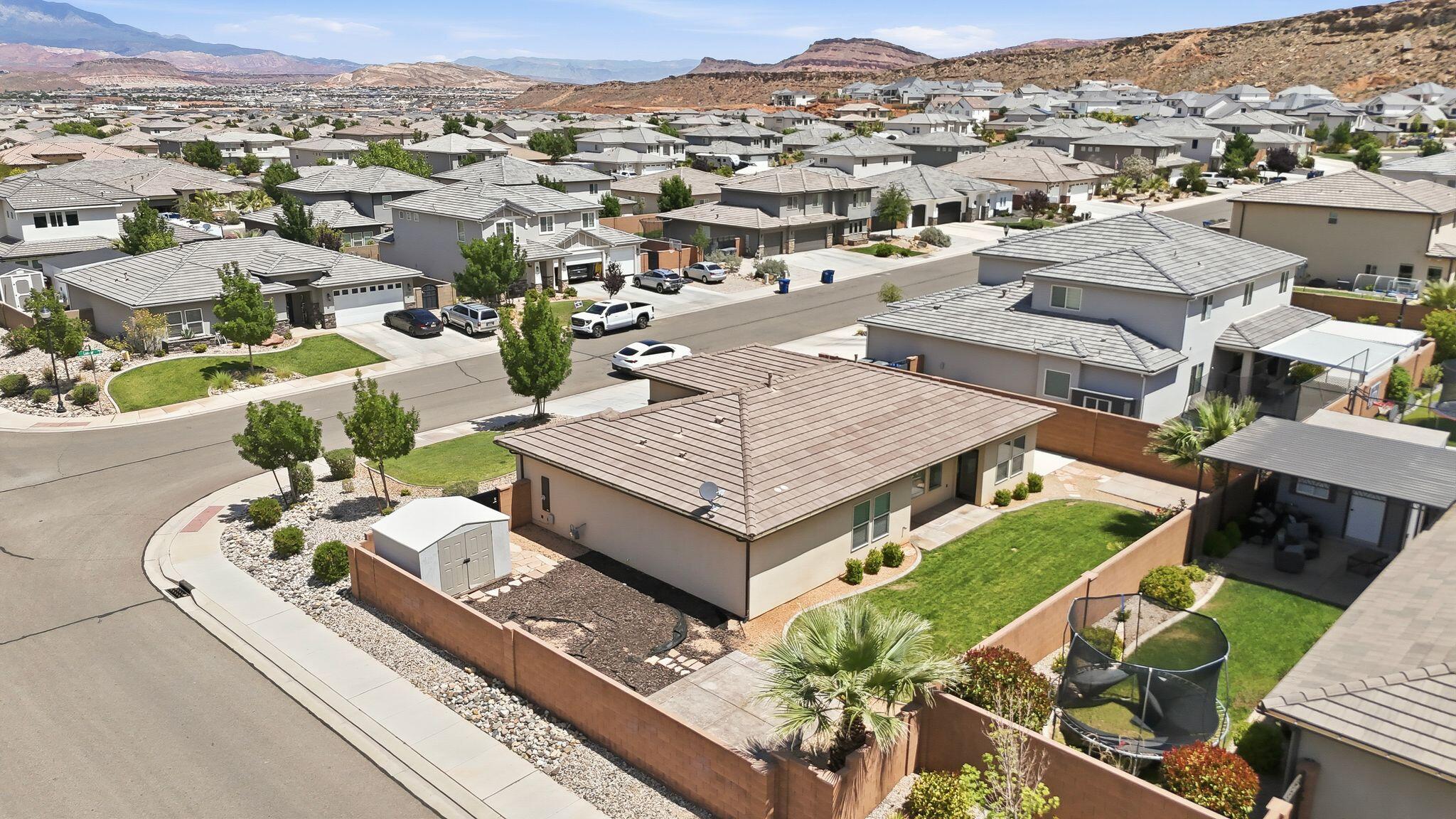 SEQUOIA ESTATES - Residential