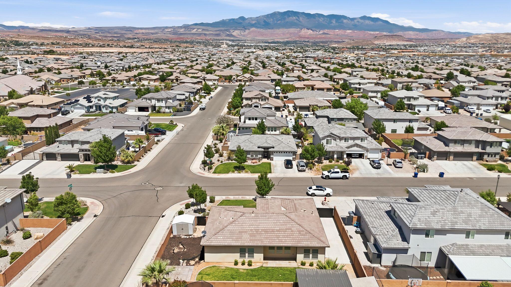 SEQUOIA ESTATES - Residential