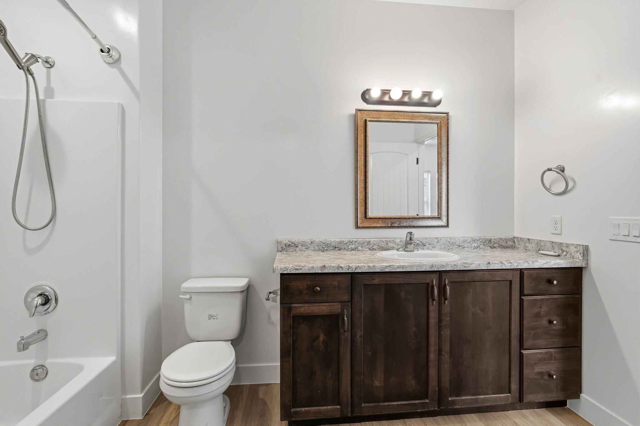 SEQUOIA ESTATES - Residential