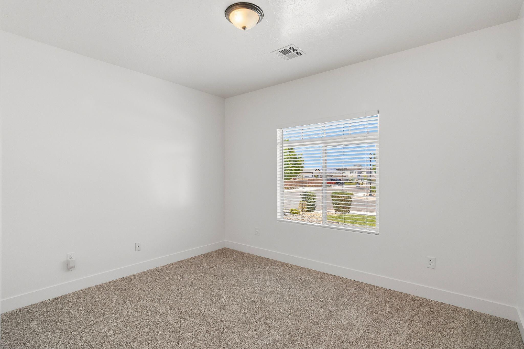 SEQUOIA ESTATES - Residential