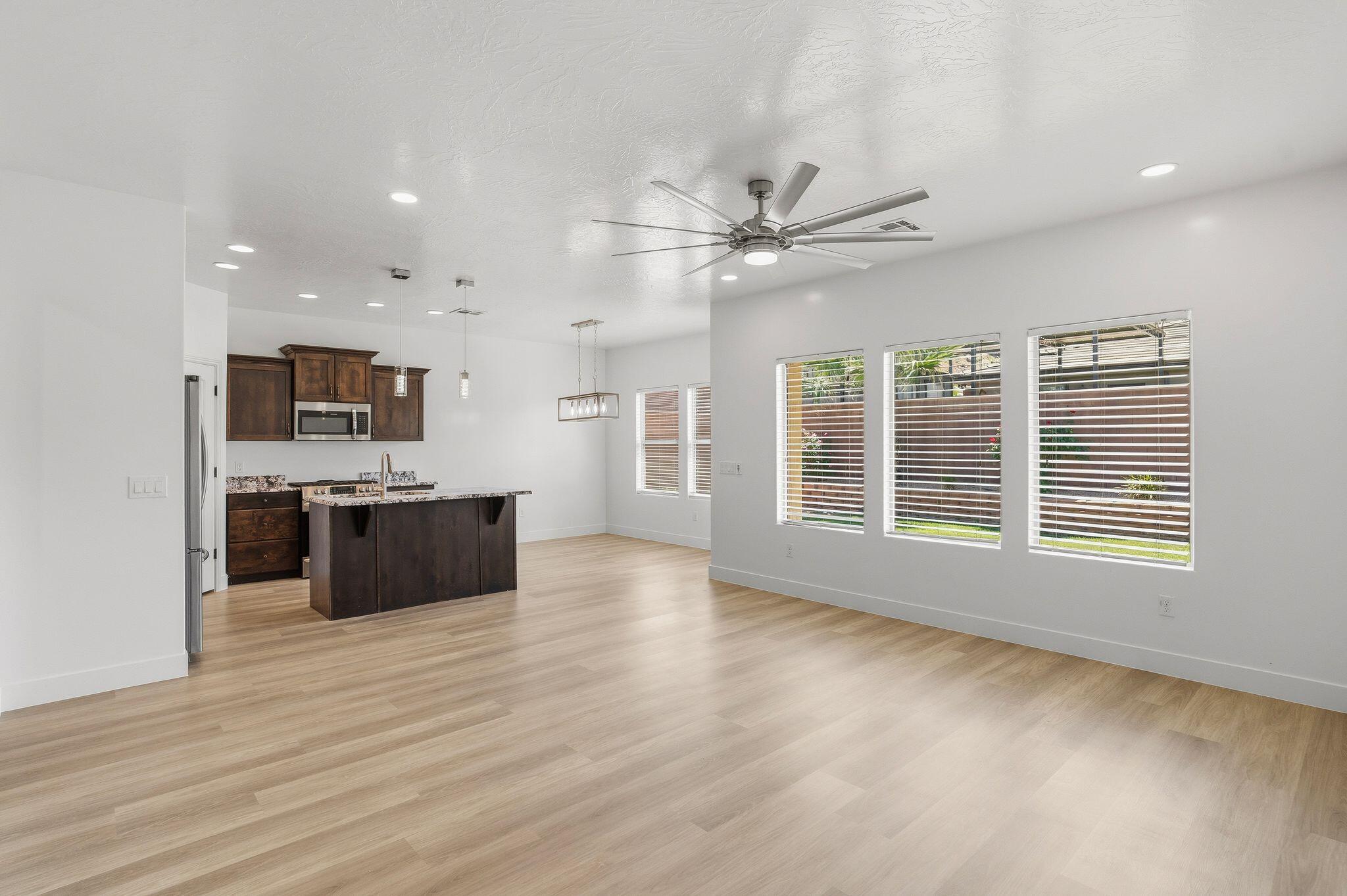 SEQUOIA ESTATES - Residential
