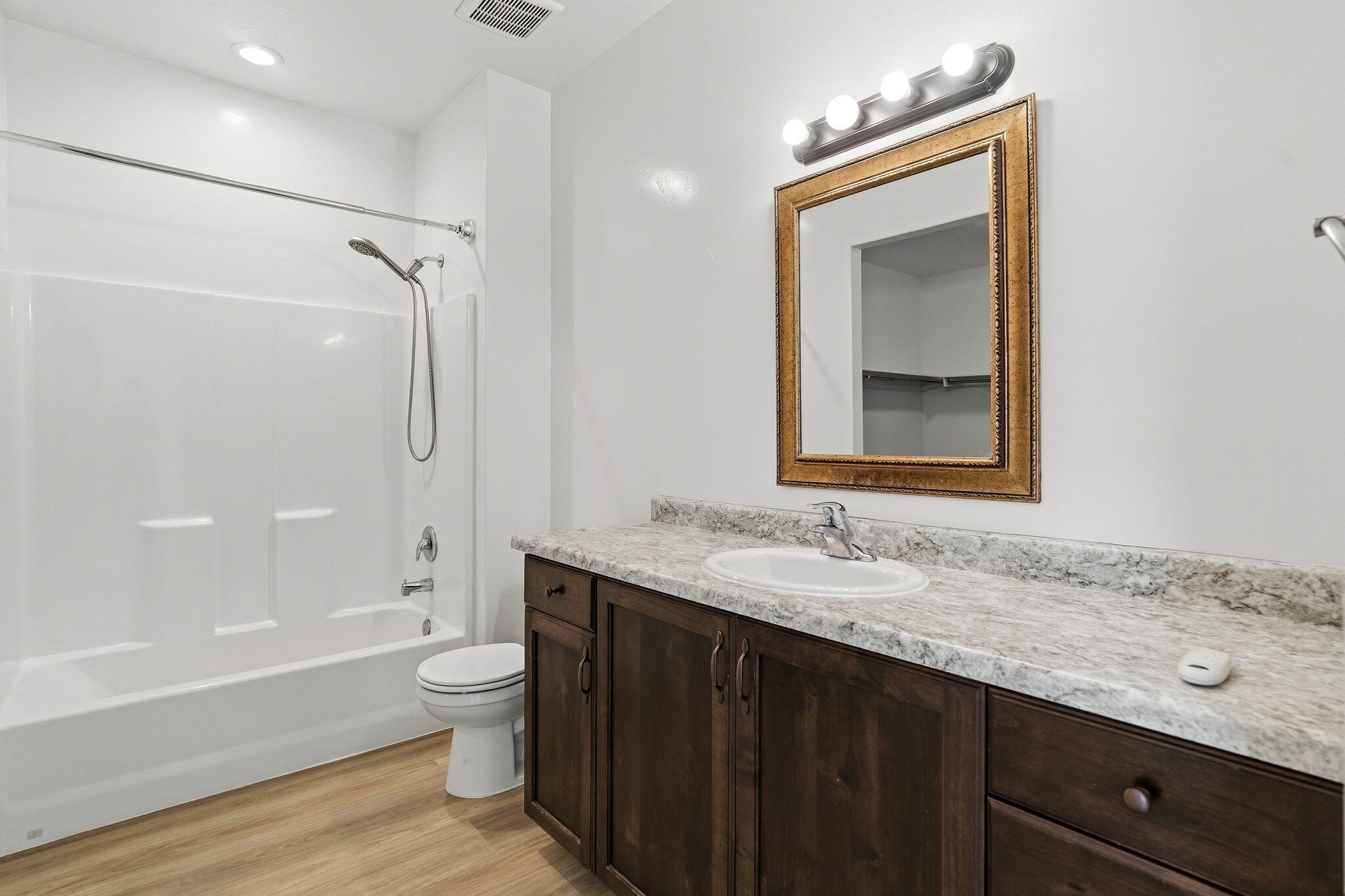 SEQUOIA ESTATES - Residential