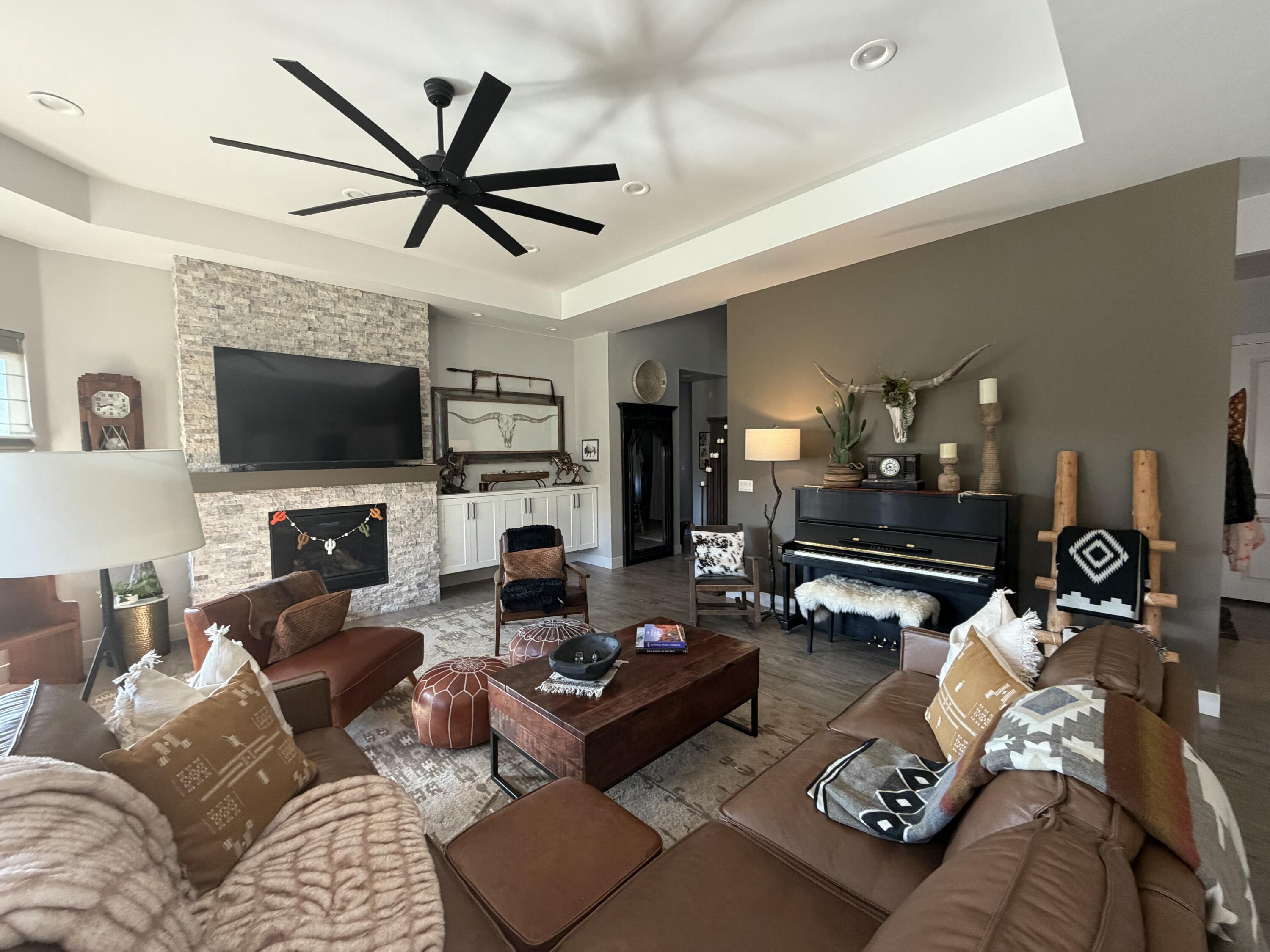 MOJAVE MESA - Residential