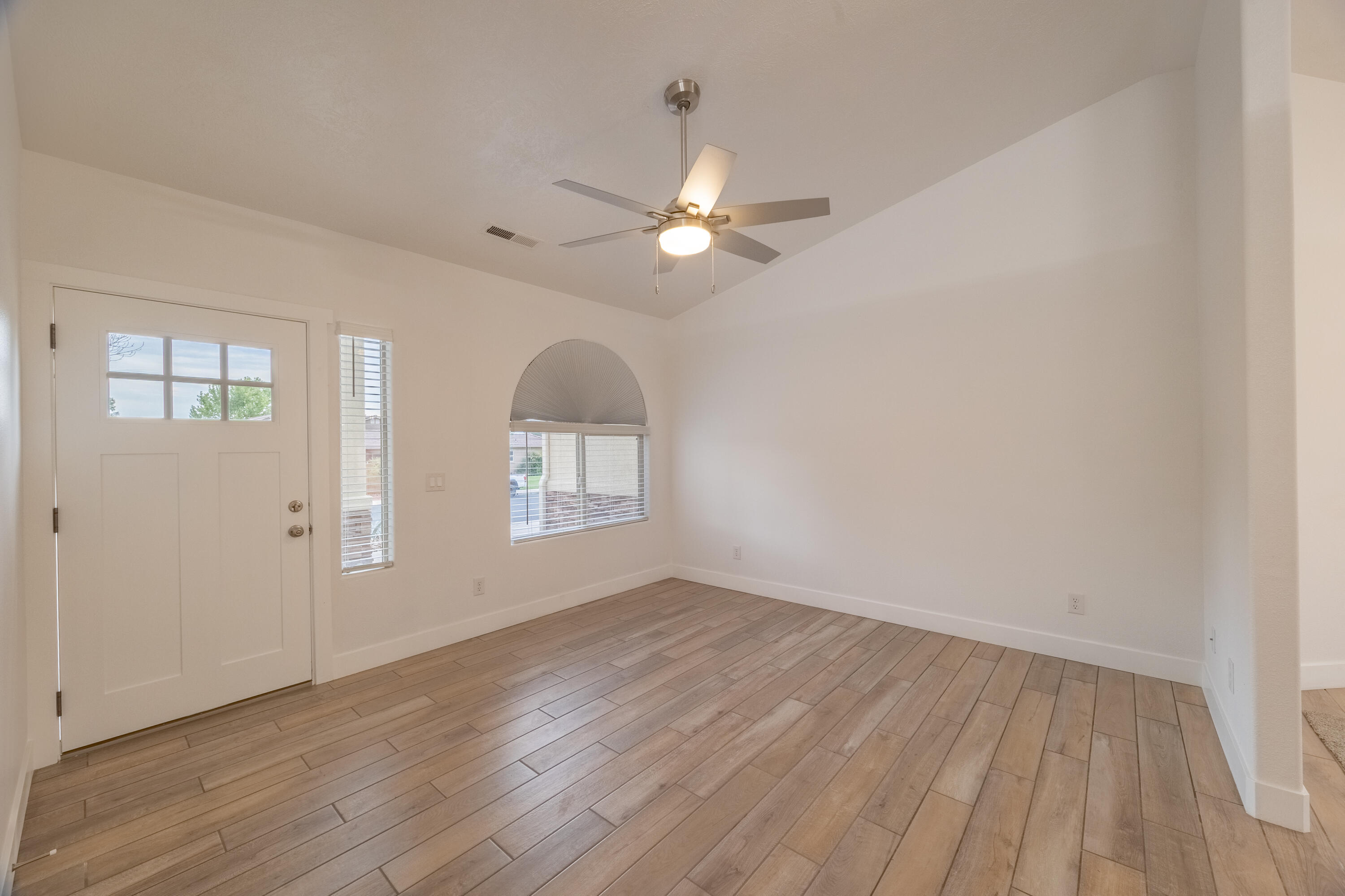 ROYAL OAKS - Residential